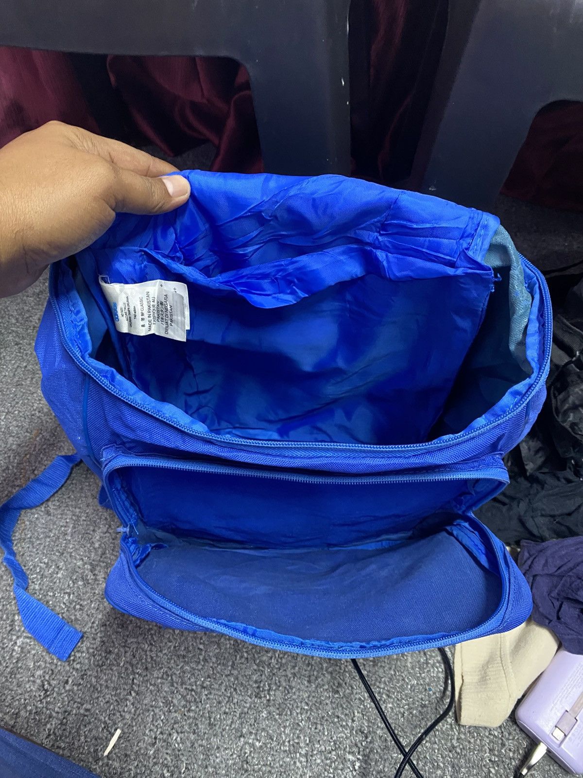 Adidas Adidas Originals Classic Trefoil backpack in blue. Size ONE SIZE - 9 Thumbnail