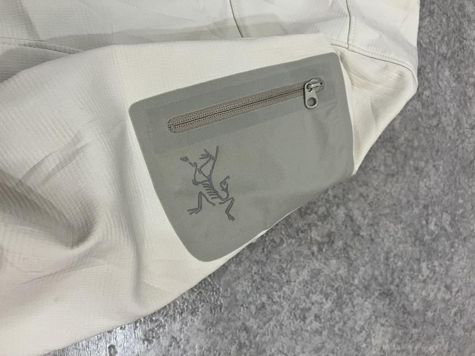 Arc'teryx ARC'TERYX Epsilon AR Size S / US 4 / IT 40 - 4 Thumbnail