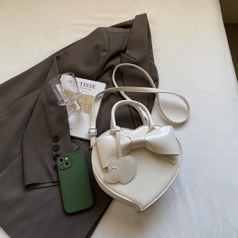 Leather Sweet Rush Heart Crossbody Size ONE SIZE - 7 Thumbnail