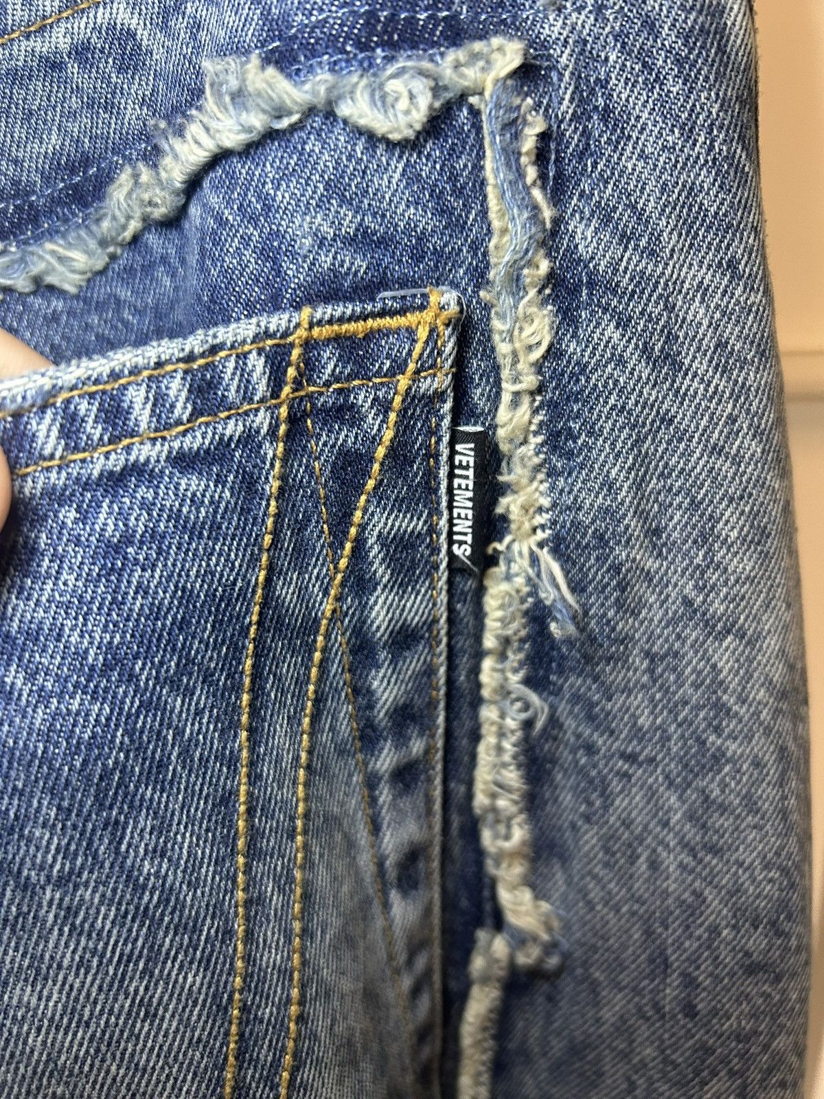 Vetements Vetements baggy patched knee distressed jeans Size US 34 / EU 50 - 13 Thumbnail