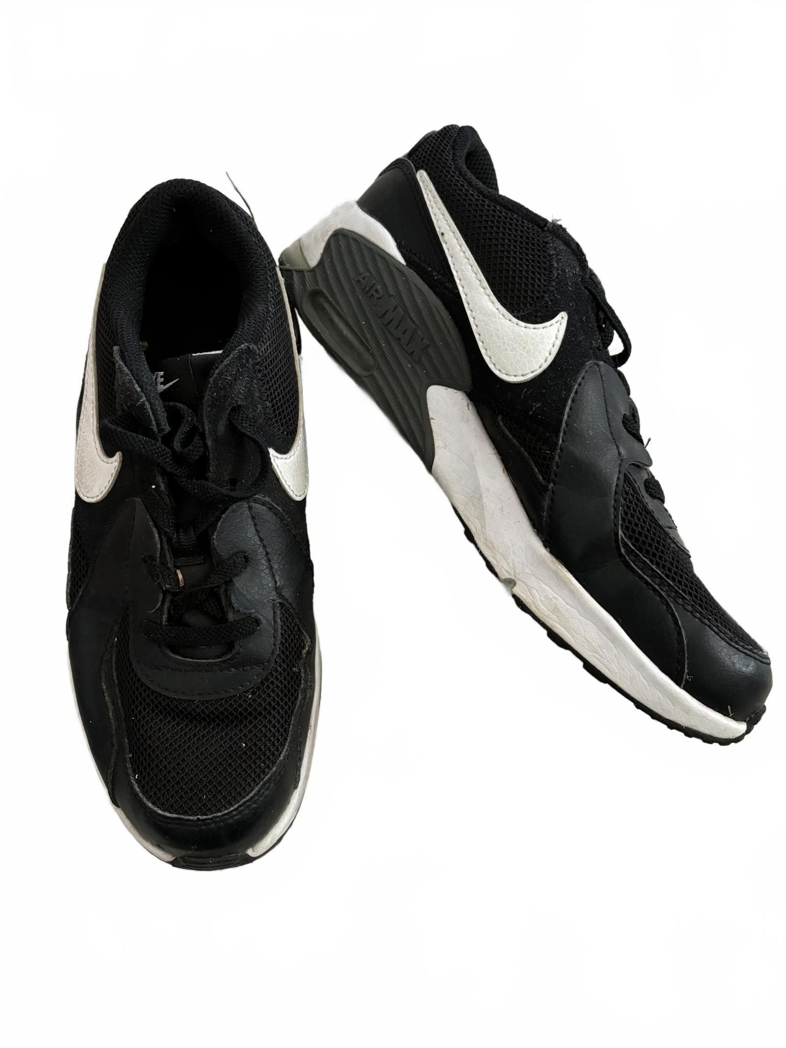Nike Nike Air Max Kids' Running Shoes - Size 3Y - Black/White W5 Size US 5 / IT 35 - 1 Thumbnail