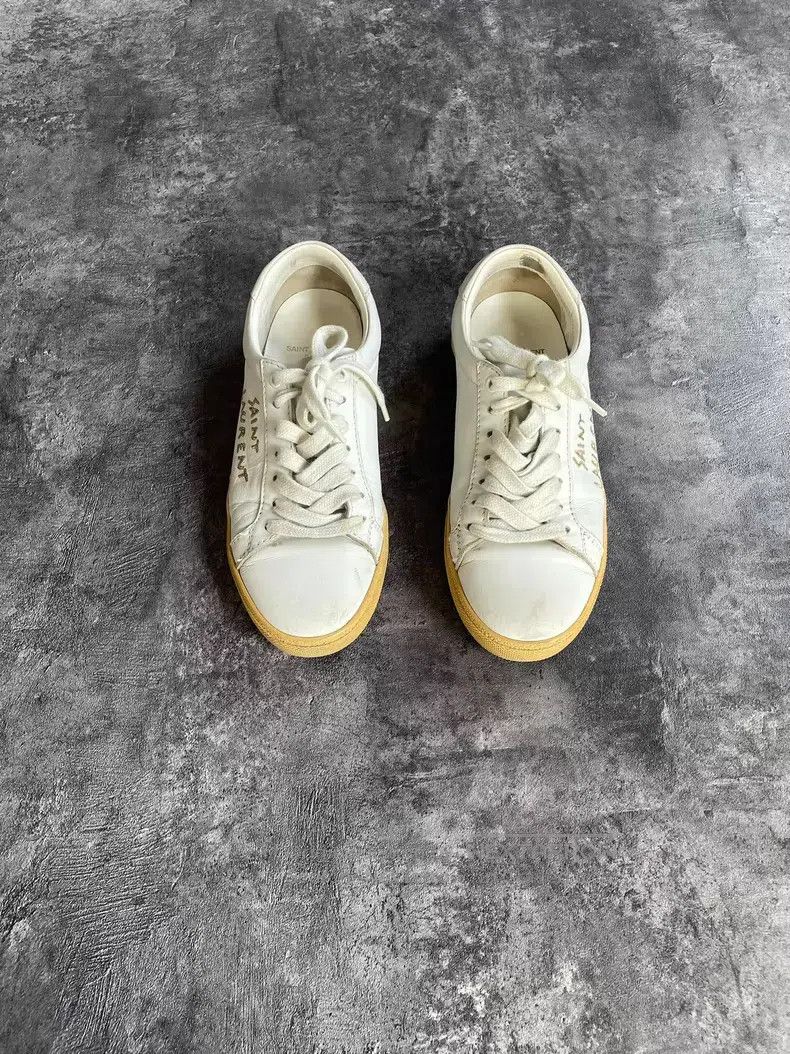 Saint Laurent Paris Saint Laurent Paris Gold Inscription Embroidered Low-Top C Size US 5.5 / EU 38 - 1 Thumbnail