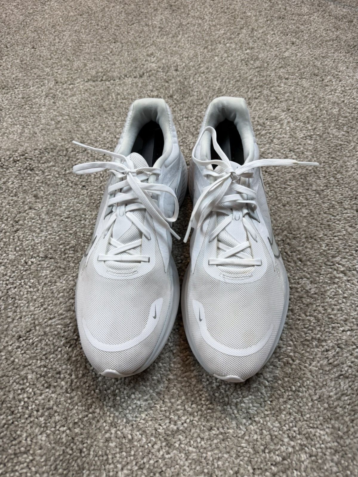 Nike Nike Quest 5 Road Running Shoes — White/Pure Platinum Size US 11 / EU 44 - 2 Thumbnail