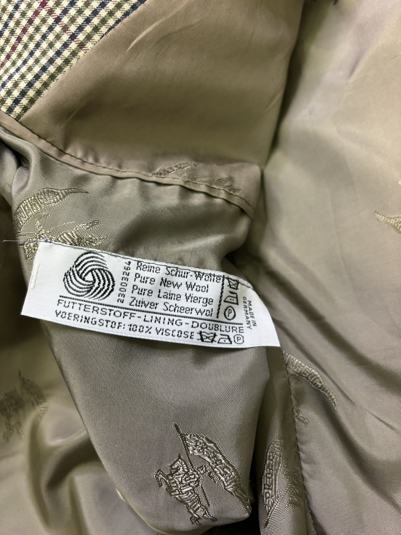Burberry Burberrys Vintage Beige Blazer Size M/L Size 44R - 16 Thumbnail