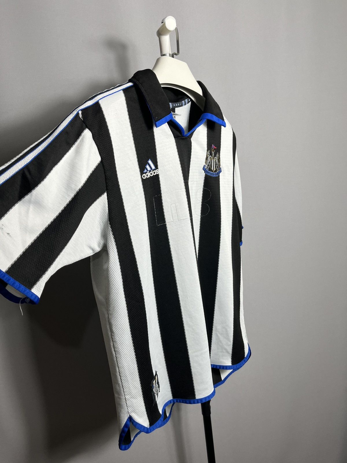 Sports Specialties Newcastle United 2000-2001 Home Adidas Football Shirt Soccer Size US L / EU 52-54 / 3 - 9 Thumbnail