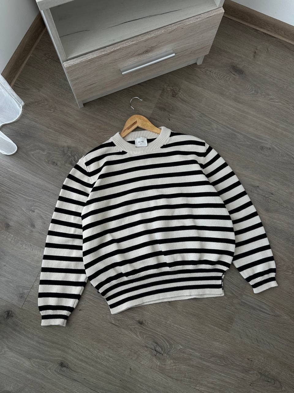 Japanese Brand × Vintage Vintage Alysi Striped Knit White Sweater Size US S / EU 44-46 / 1 - 5 Thumbnail