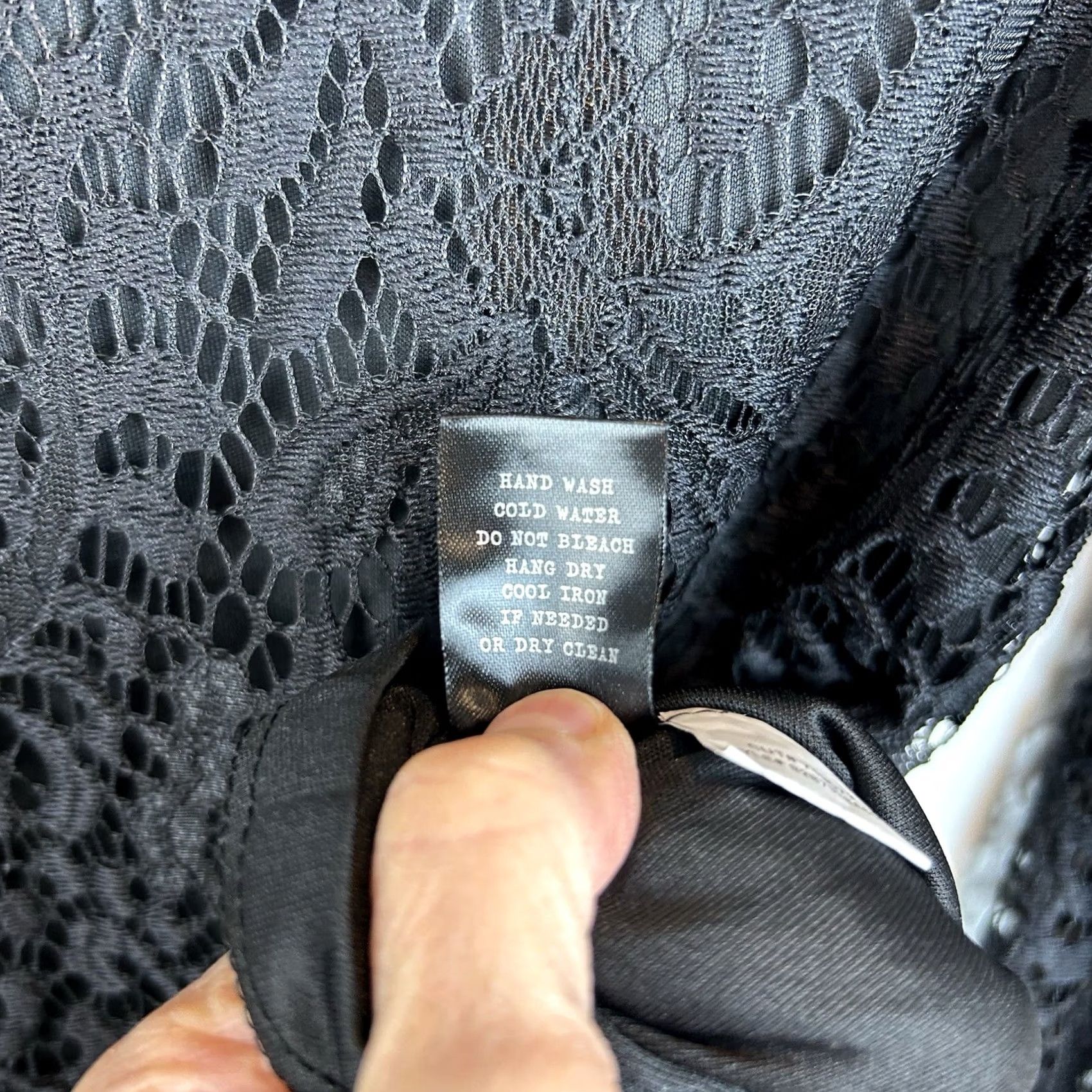 Vintage Adiva Black Lace Blouse Womens M Long Sleeve Flutter Sheer Boat Neck Size M / US 6-8 / IT 42-44 - 8 Thumbnail