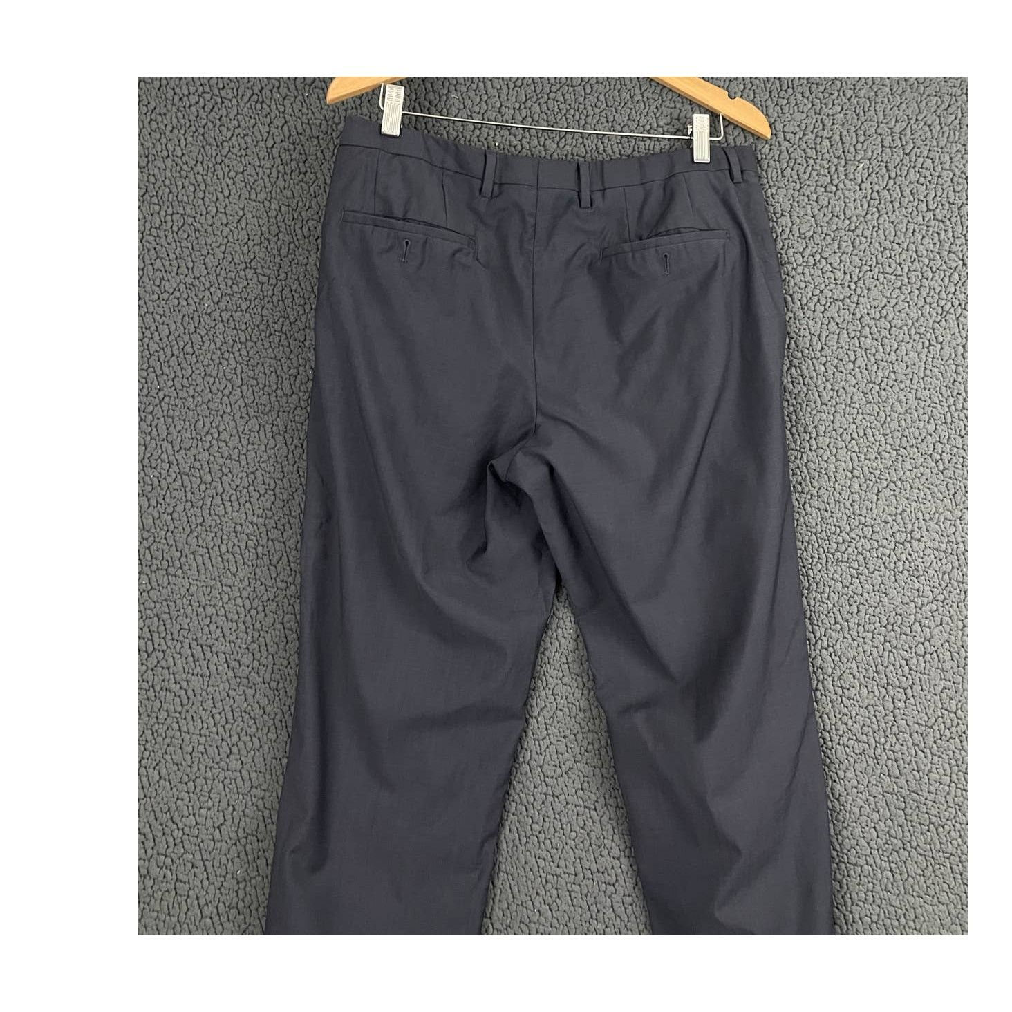 Hugo Boss Hugo Boss Dress Pants 34 R Men's 100% Virgin Wool Size US 34 / EU 50 - 9 Thumbnail