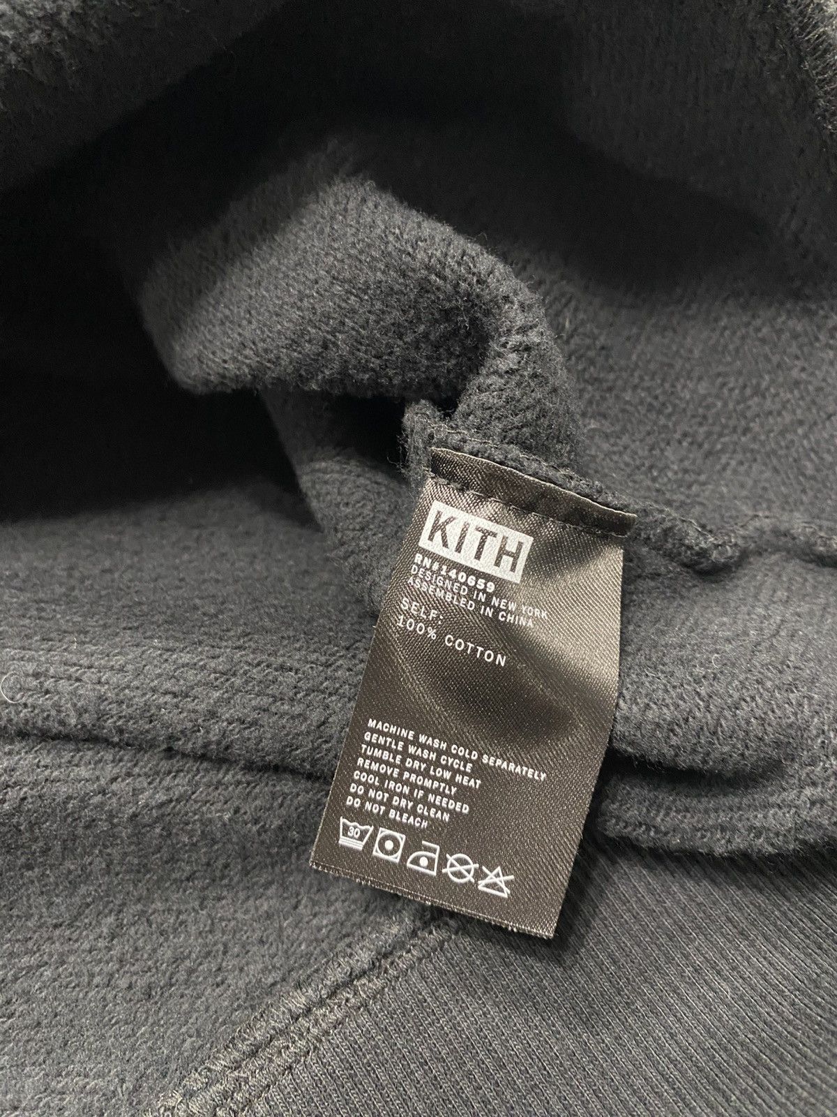 Kith Kith x Looney Tunes That’s All Folks Hoodie Size US L / EU 52-54 / 3 - 5 Thumbnail