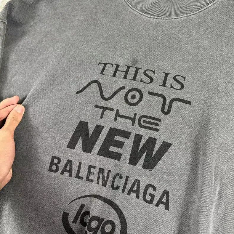 Balenciaga Balenciaga Sweatshirt Size US S / EU 44-46 / 1 - 3 Thumbnail