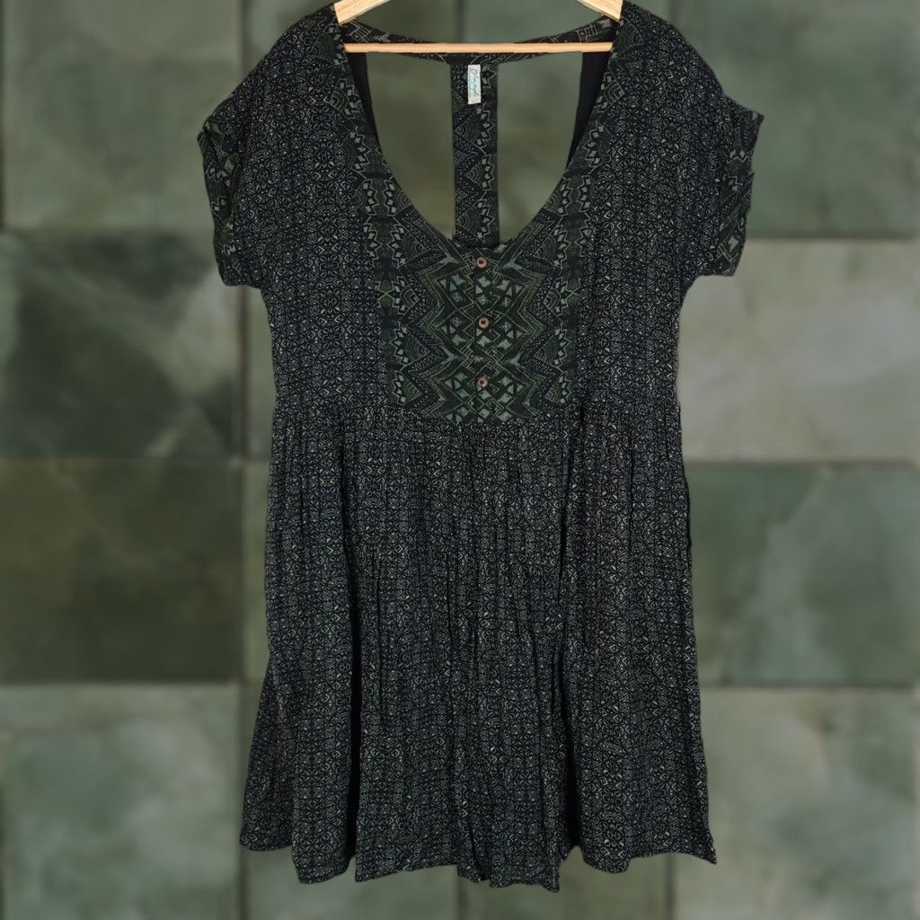 Free People Free People Dress Womens L Green Geometric Trapeze Swing Mini Scoop Back Cap Sleeve Pockets Size L / US 10 / IT 46 - 1 Thumbnail