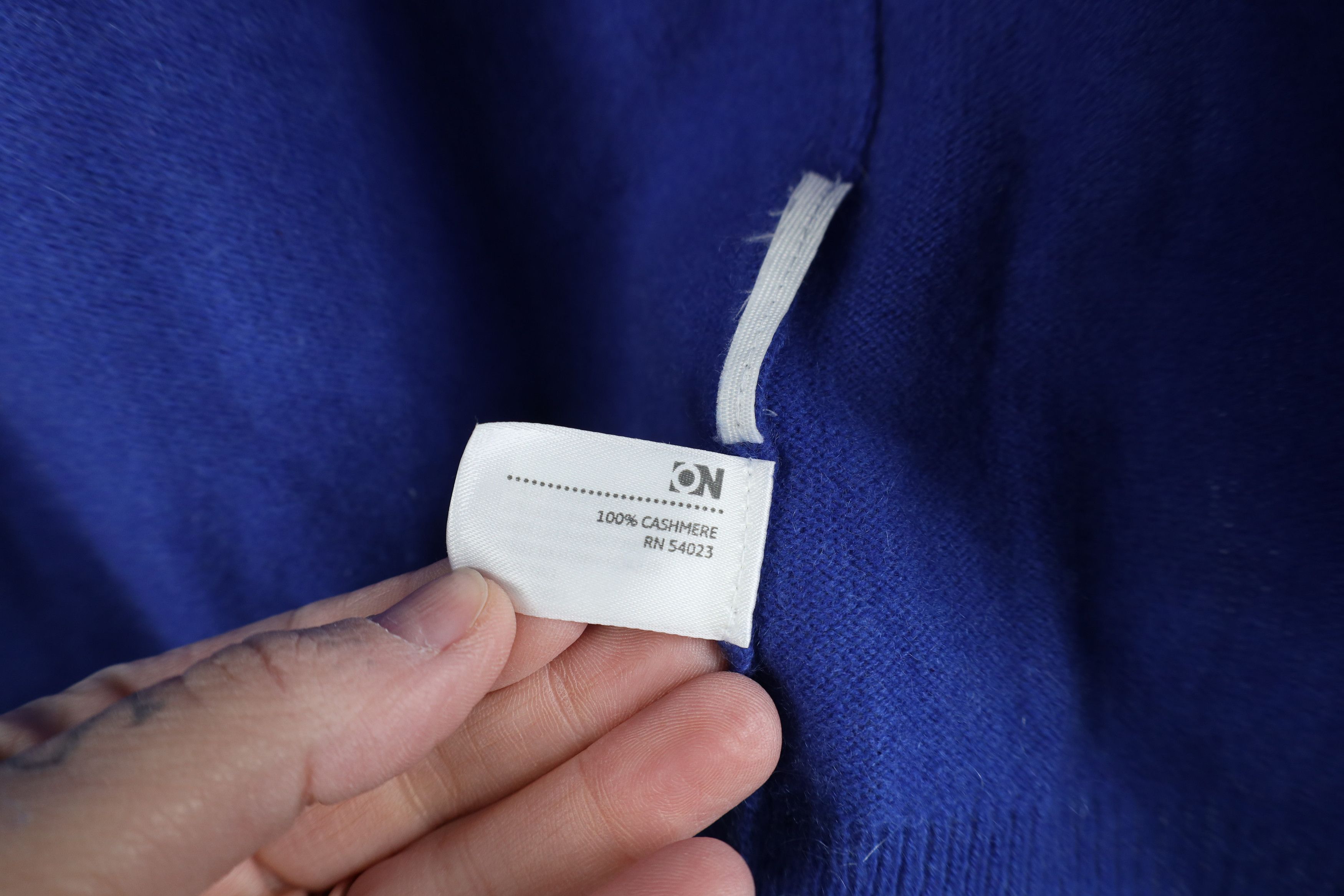 Old Navy Vintage Y2K Old Navy Soft Cashmere Knit Zip Hoodie Sweater Size L / US 10 / IT 46 - 10 Thumbnail