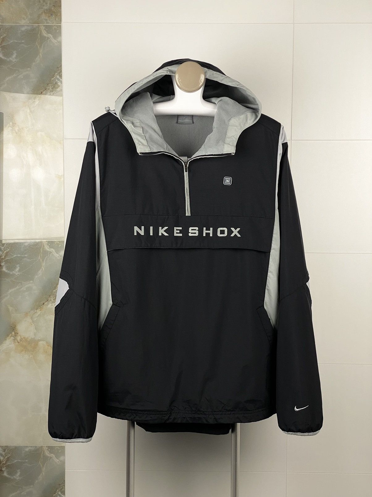 Nike Shox Nylon Jacket サイズM Nike Shox Jacket (XXL)