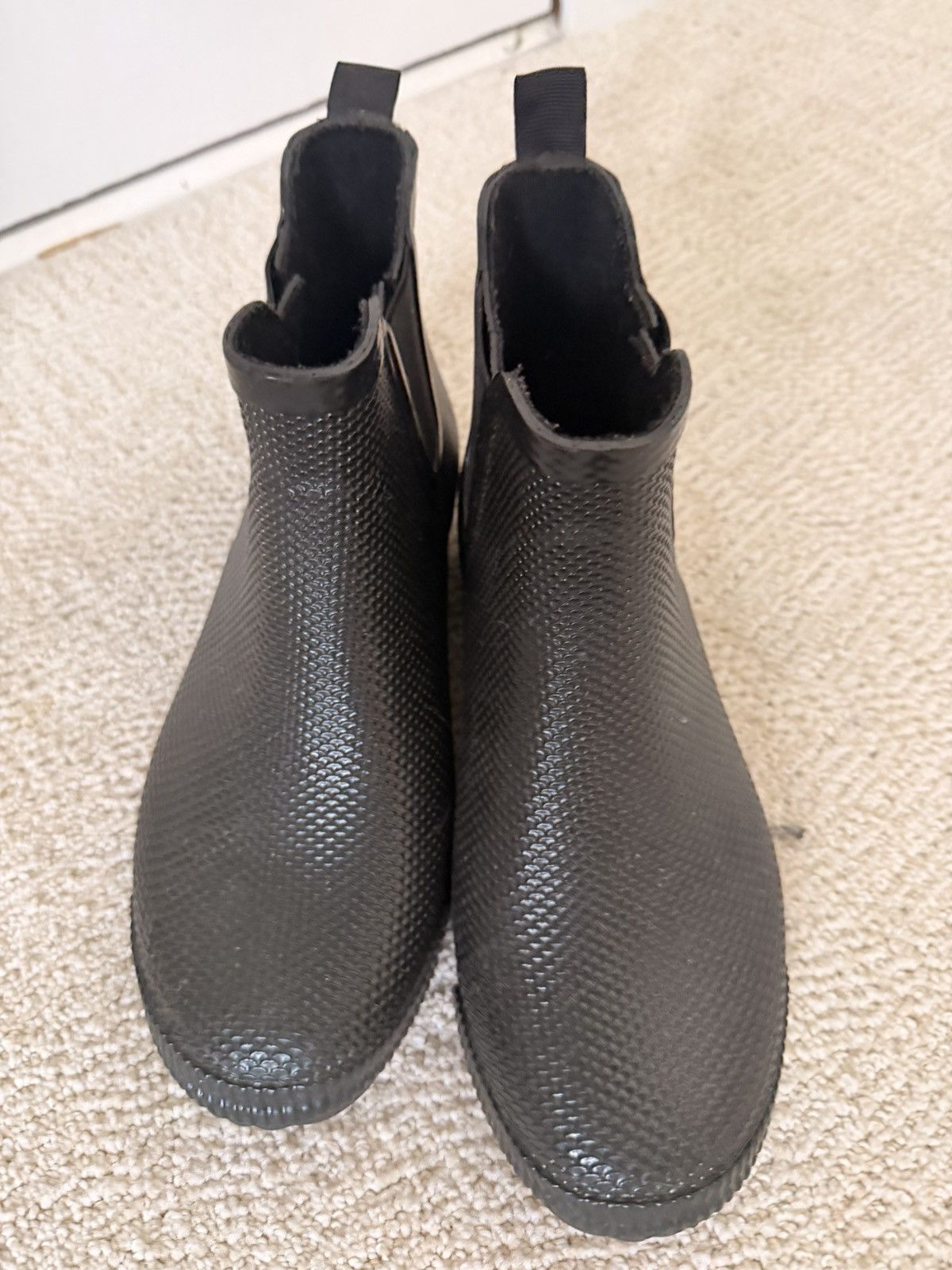 Cougar Cougar Black Chelsea-Style Rubber Ankle Boots Size US 9 / IT 39 - 2 Thumbnail