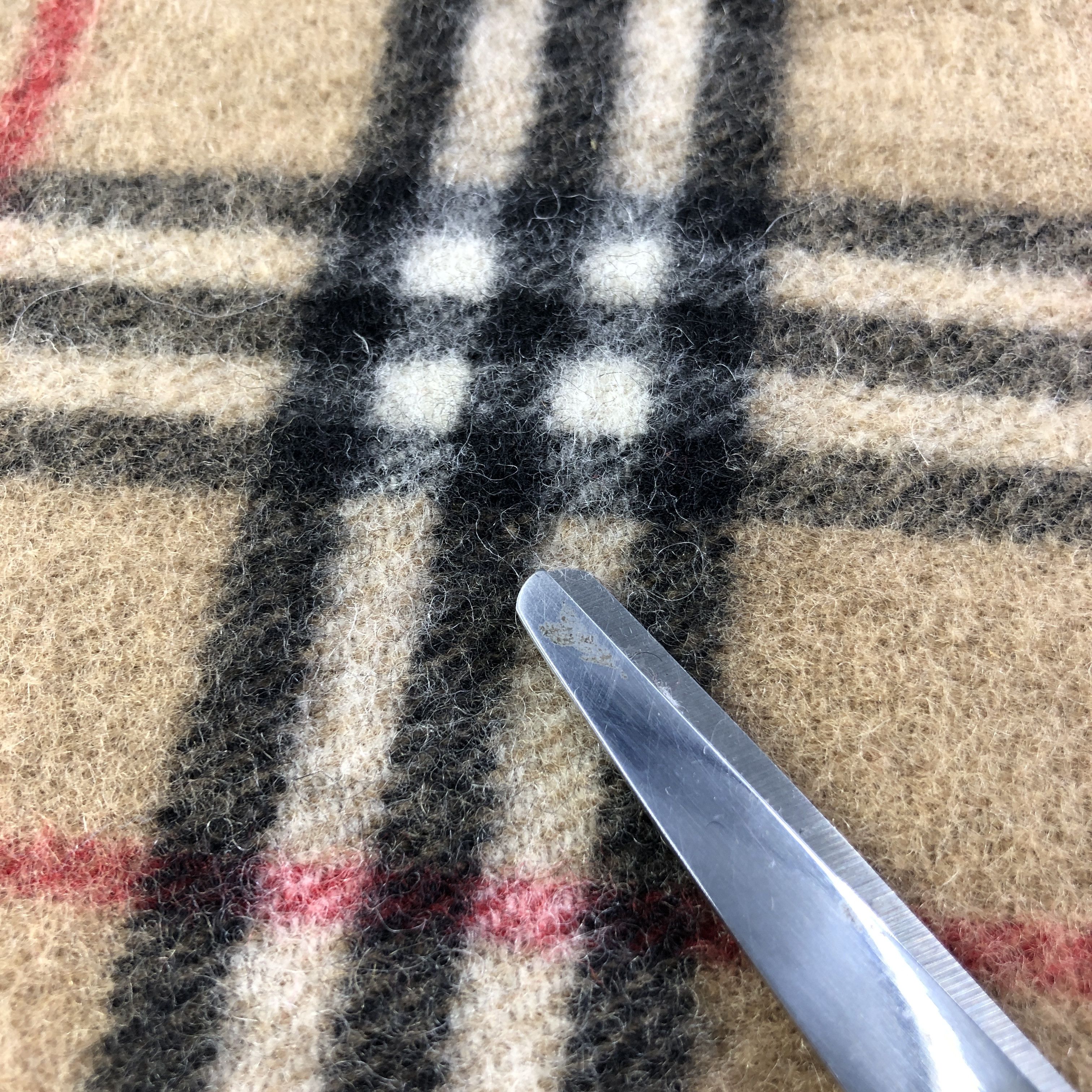 Burberry Burberrys Nova Check Tan Wool Scarf Muffler V2704 Size ONE SIZE - 11 Thumbnail