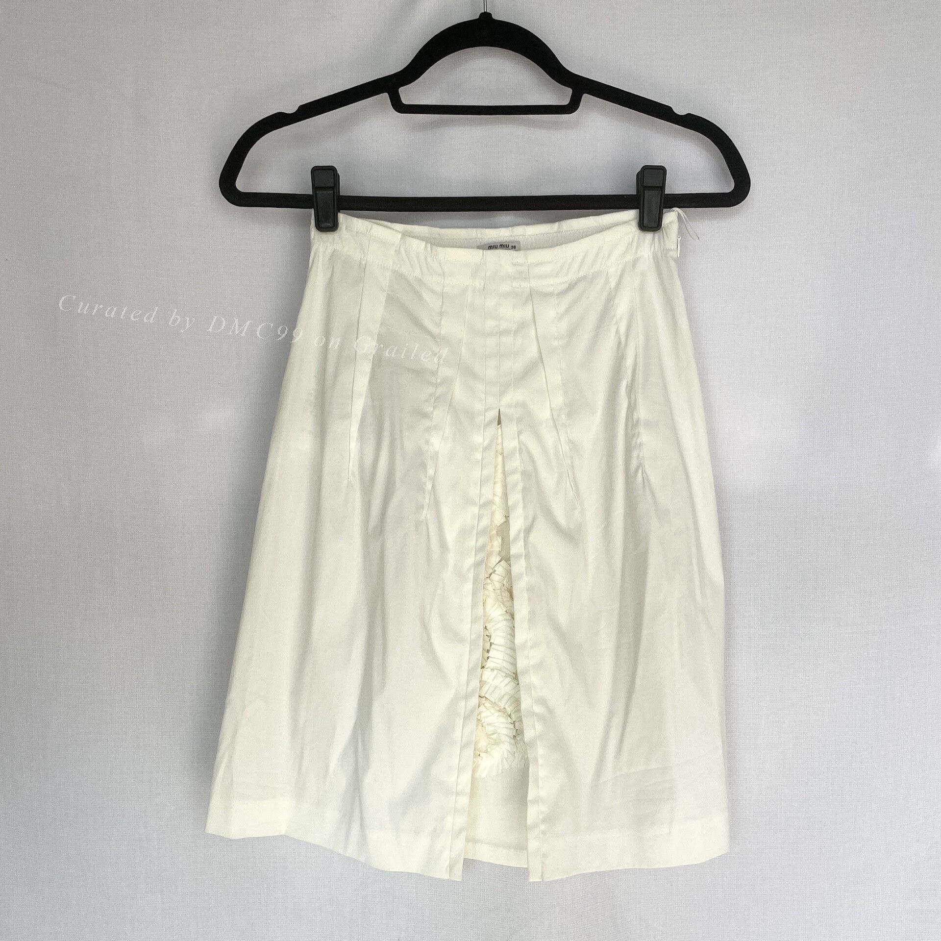 Miu Miu MiuMiu Cream White Pleated 3D Flower Skirt Size 36" / US 14 / IT 50 - 1 Thumbnail