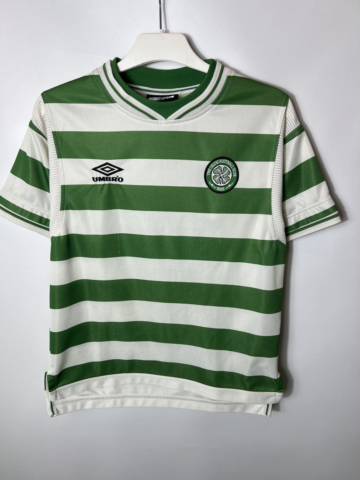 Umbro Vintage soccer football Embro Celtic Jersey Size Boys Xl Size US S / EU 44-46 / 1 - 1 Thumbnail