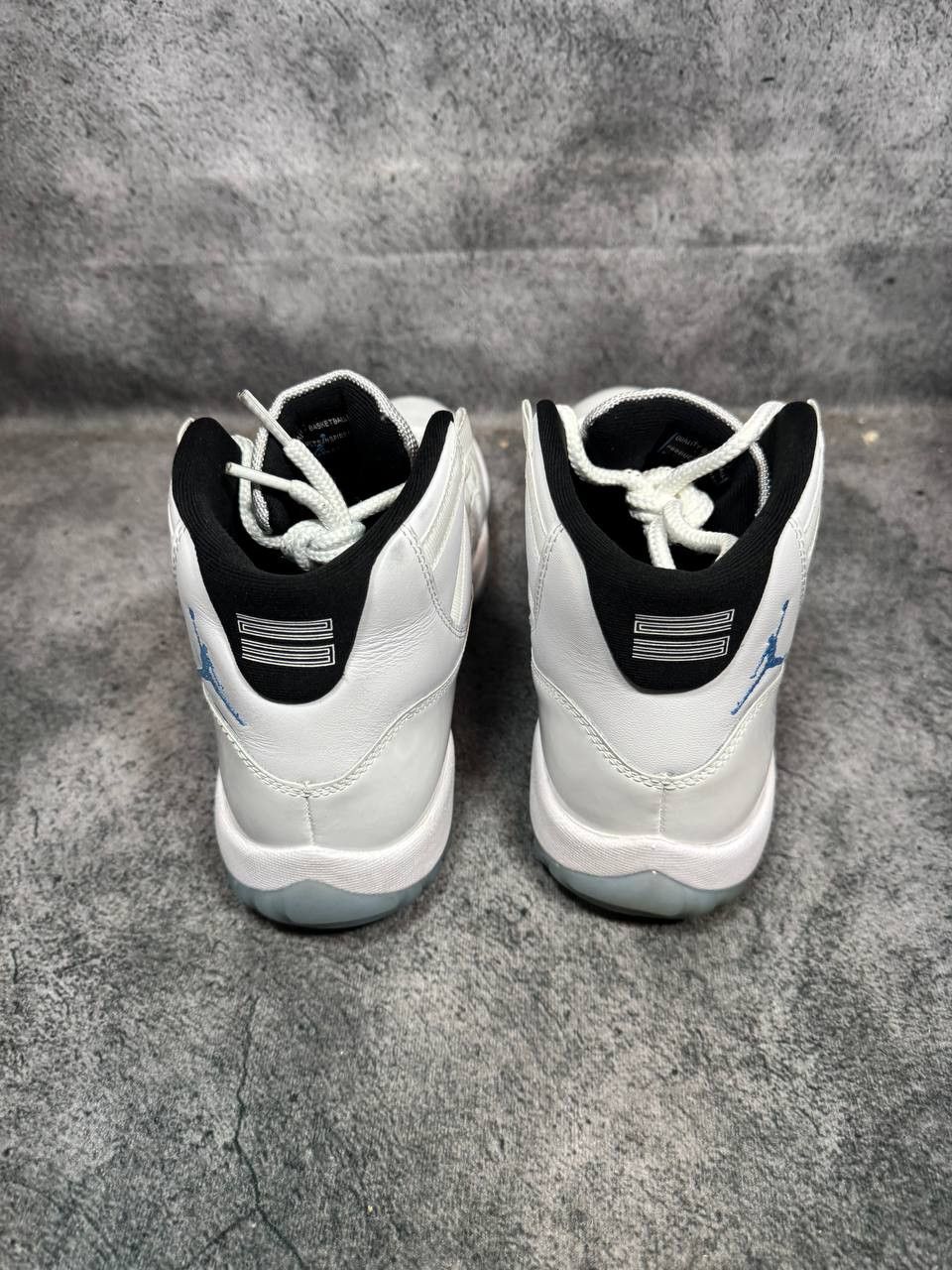 Jordan Brand Size 8 | Jordan 11 Legend Blue No Box | Pre-Owned Size US 8 / EU 41 - 3 Thumbnail