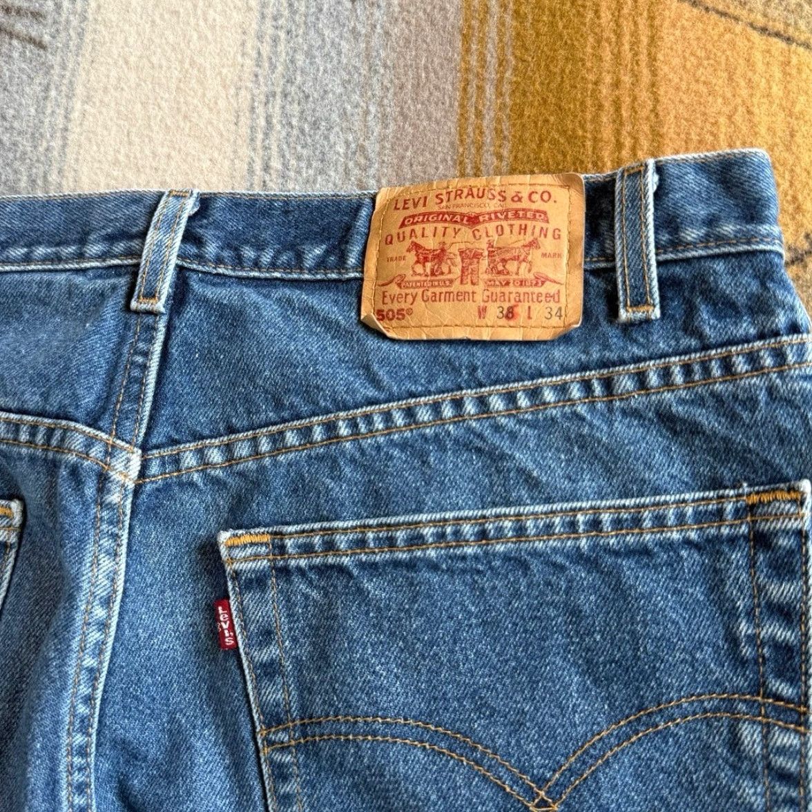 Levi's Vintage 90s Levi’s 505 Regular Fit Straight Leg Denim Blue Jeans Size 36x27 Size US 36 / EU 52 - 4 Thumbnail