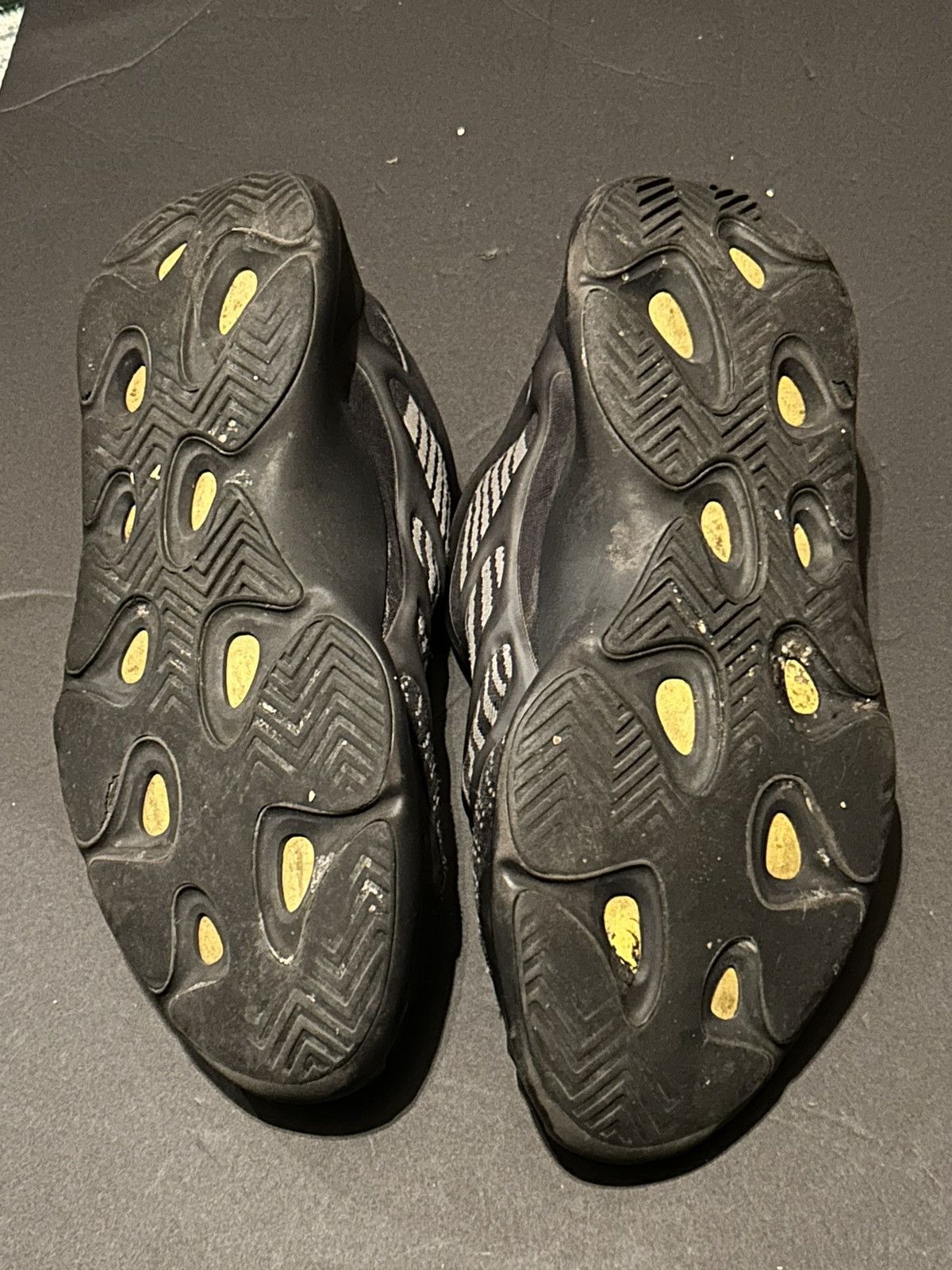 Yeezy Adidas Yeezy size 16 Size US 15 / EU 48 - 4 Thumbnail