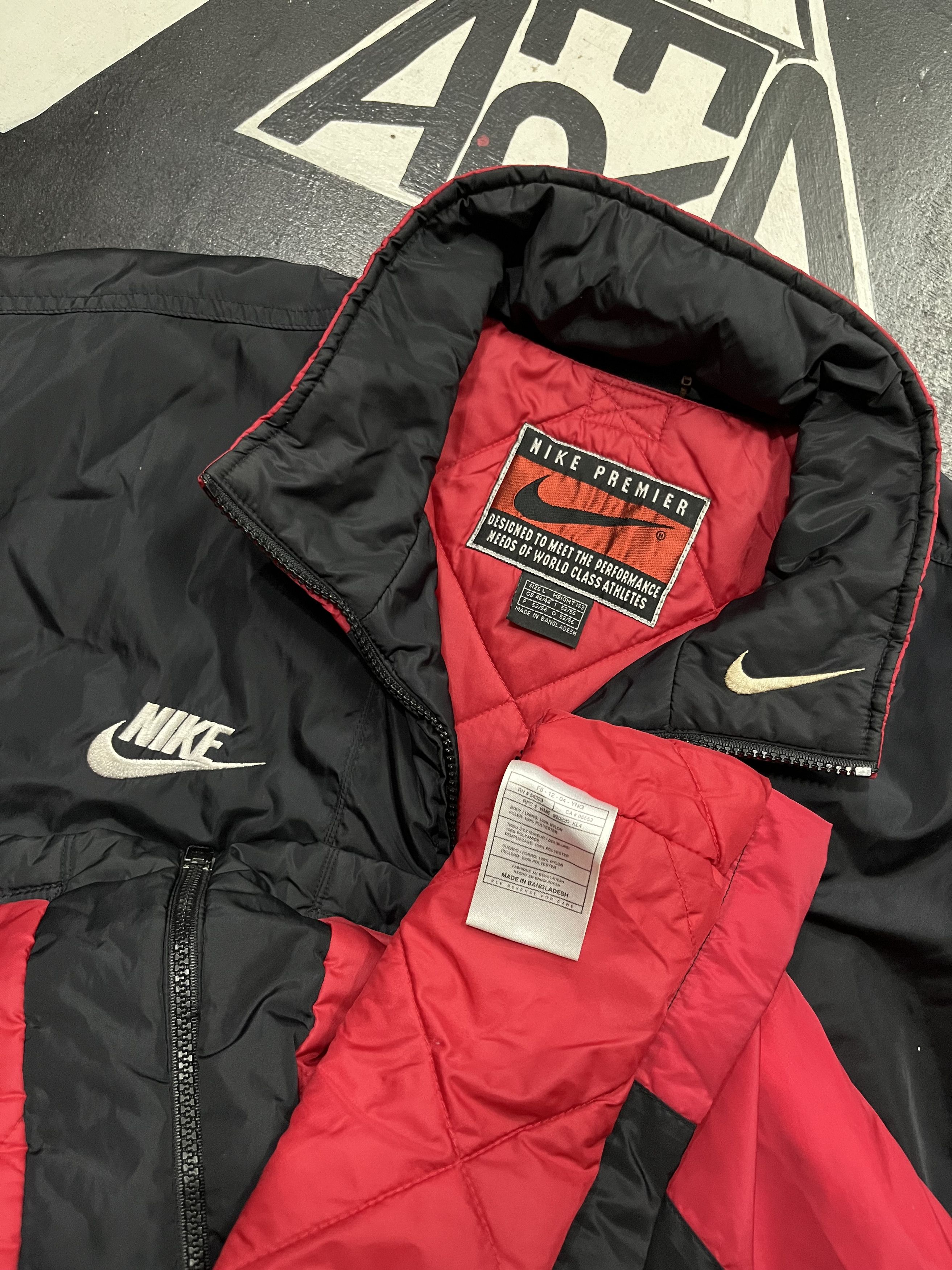 Nike VTG NIKE JACKET Size US L / EU 52-54 / 3 - 4 Thumbnail