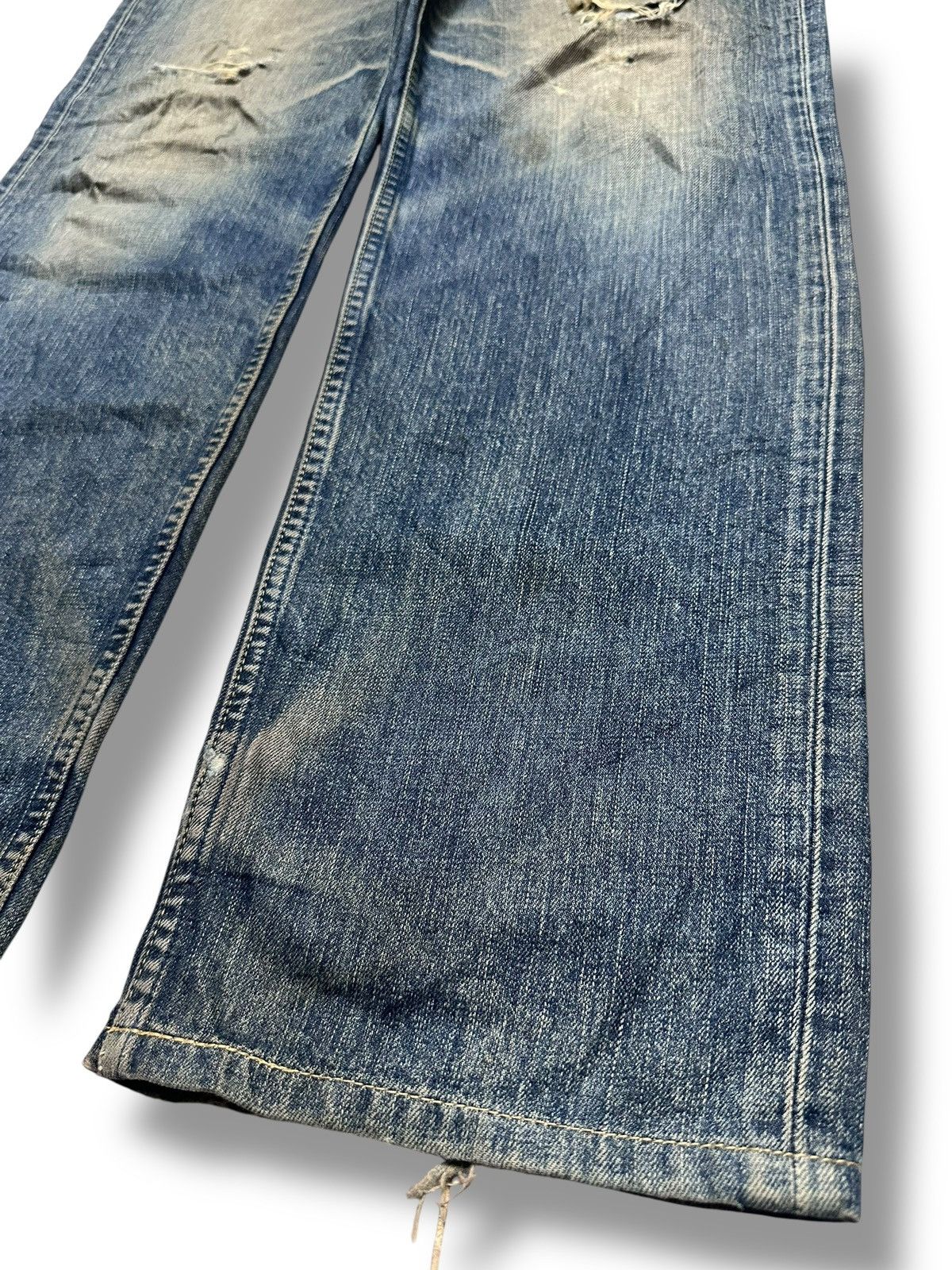 Levi's Levi’s 502 Regular Tapered Fit MudWash Distressed Faded Jean Size US 34 / EU 50 - 19 Thumbnail
