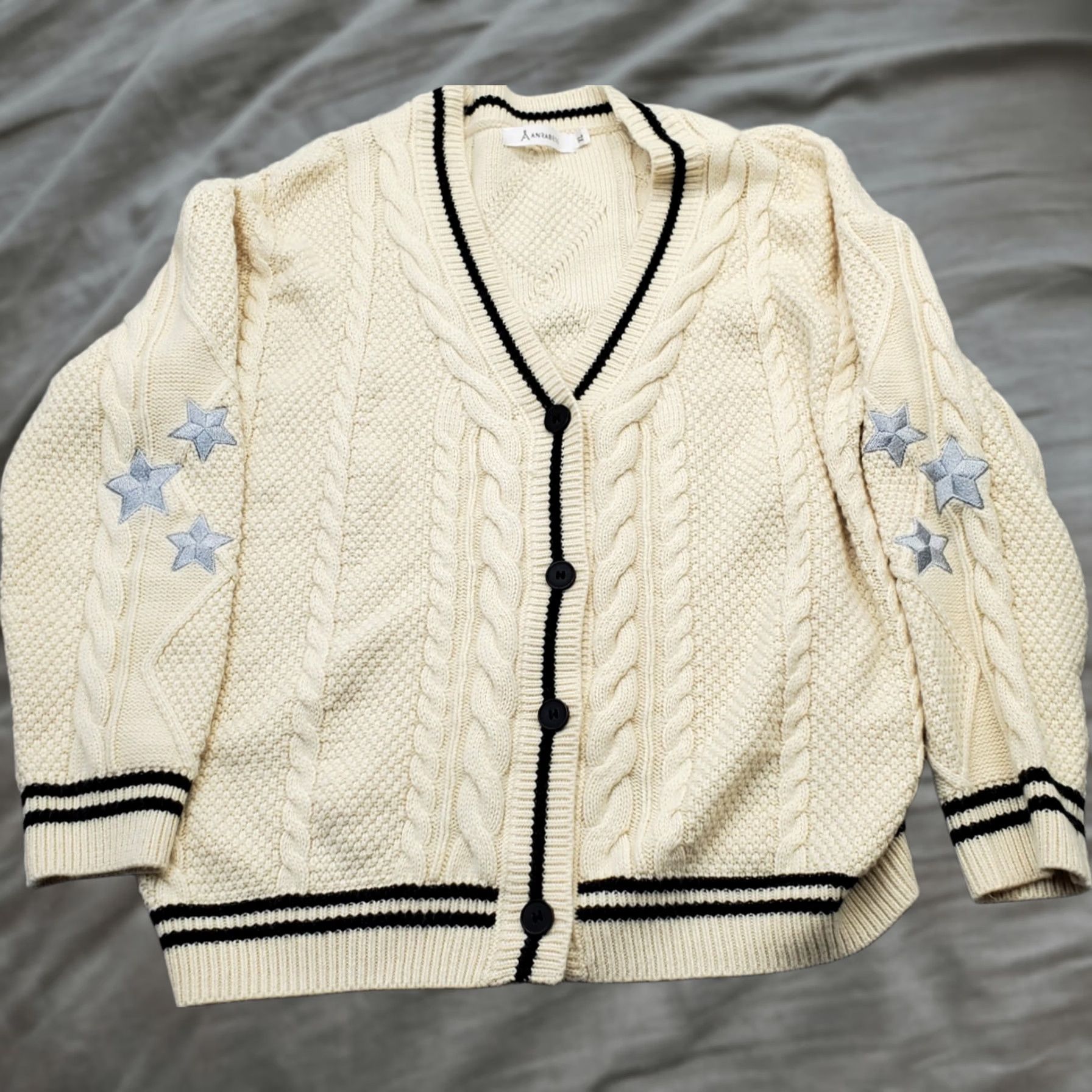 Vintage ANRABESS Cardigan Womens XL Tan Cable Knit Embroidered Star V Neck Button Front Size XL / US 12-14 / IT 48-50 - 1 Thumbnail