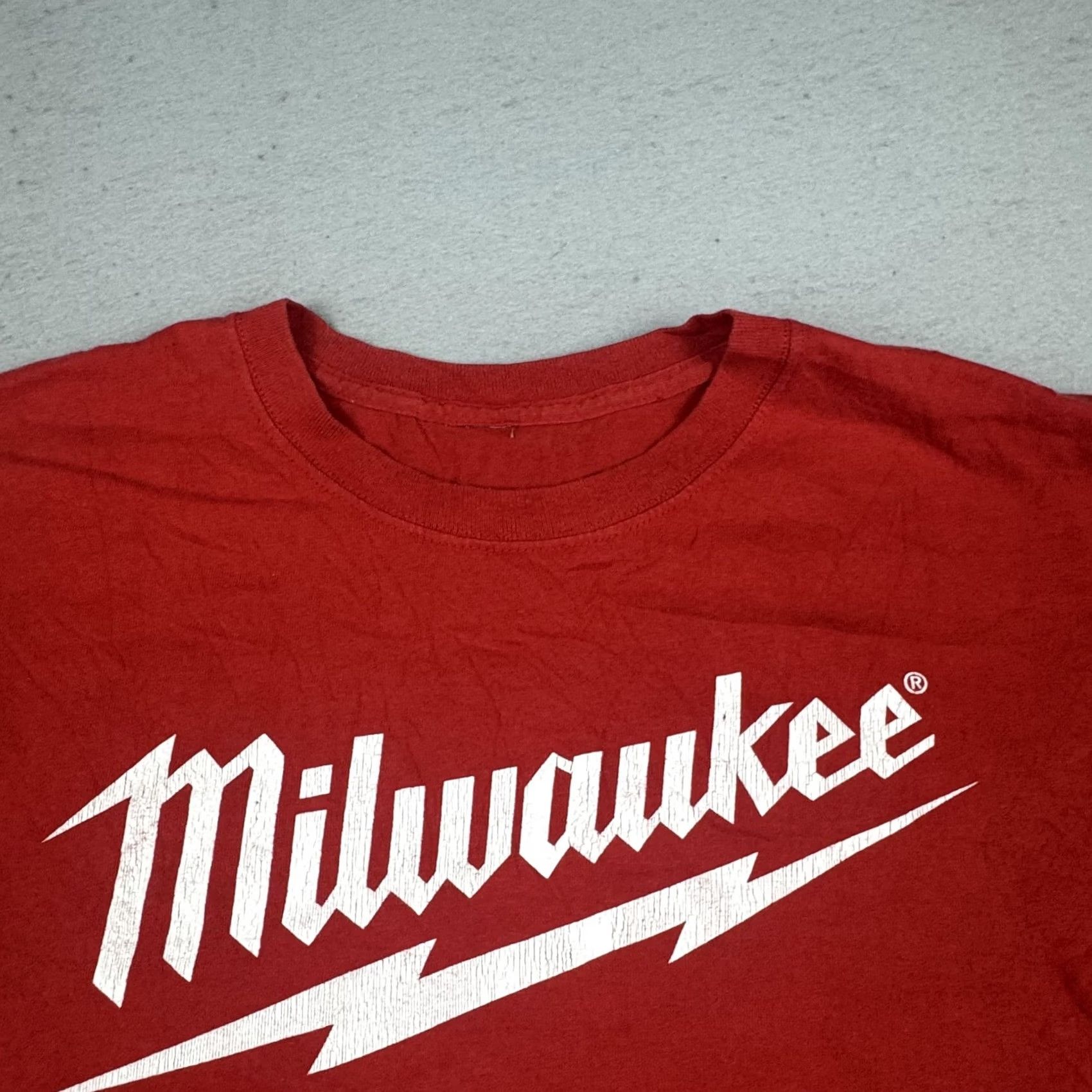 Vintage VINTAGE Milwaukee Shirt Mens XL Red Size Matters M12 Tool Promo Tee Workwear Size US XL / EU 56 / 4 - 5 Thumbnail