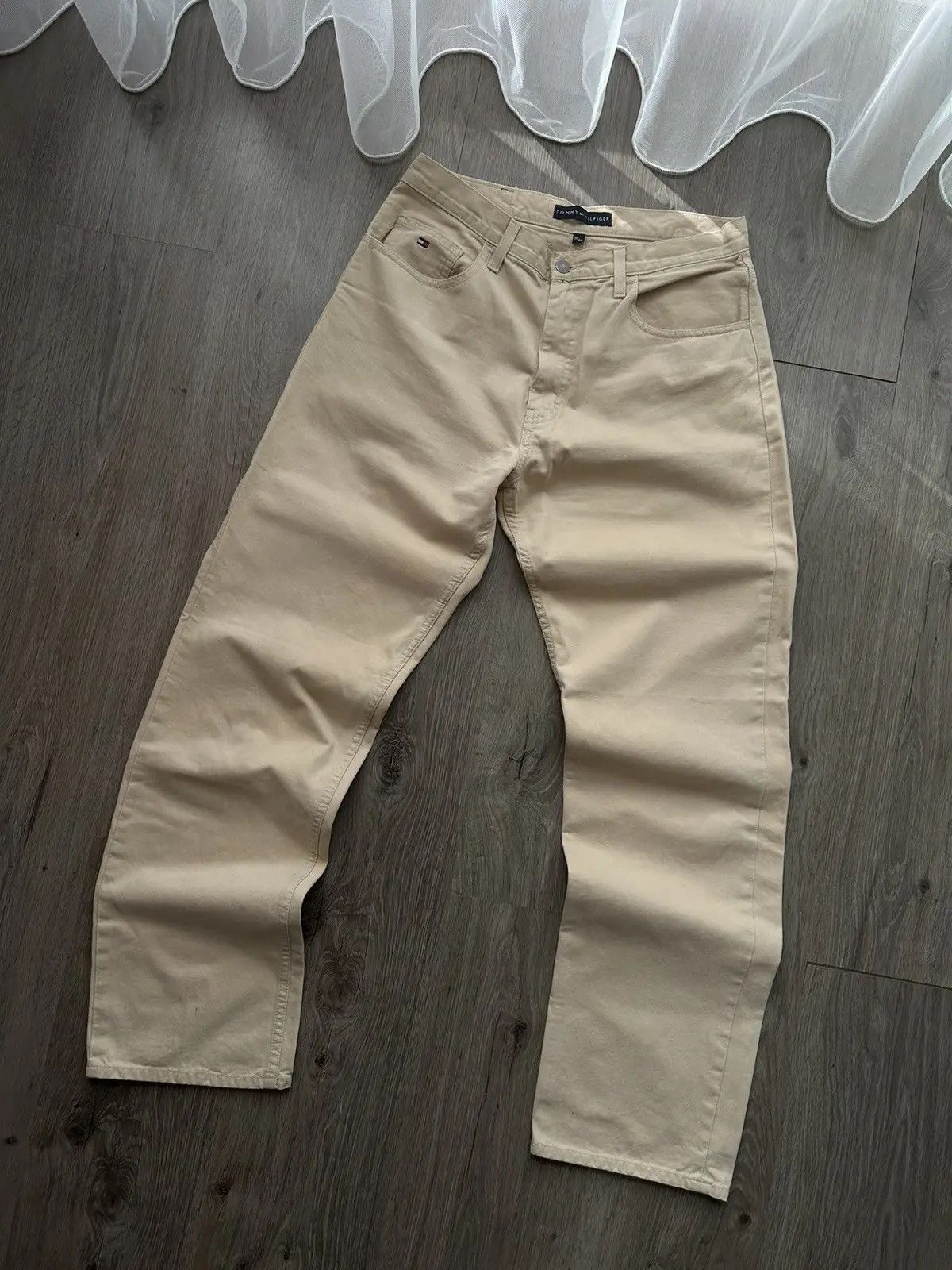 Tommy Hilfiger × Vintage Vintage Tommy Hilfiger Beige Casual Pants Size US 32 / EU 48 - 4 Thumbnail