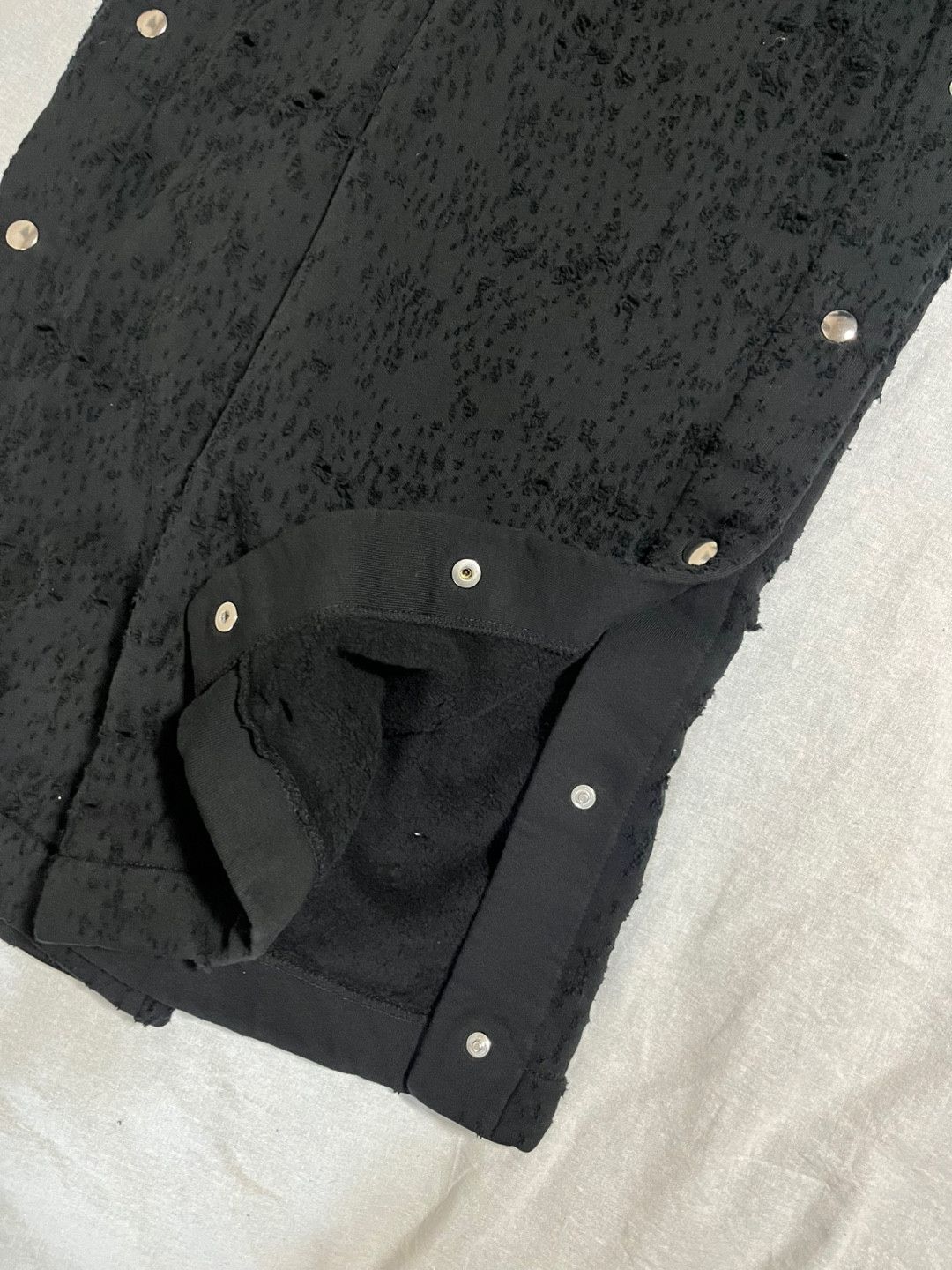 1017 ALYX 9SM × Alyx side snap sweatpants / distressed destroyed Size US 34 / EU 50 - 3 Thumbnail