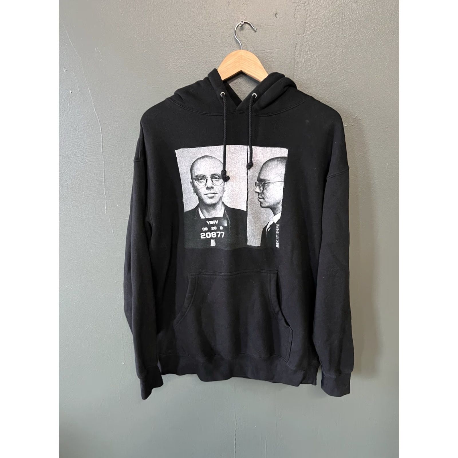 Vintage Logic YSIV Hoodie Sweatshirt XL Black Mugshot Pullover Men Size US XL / EU 56 / 4 - 2 Thumbnail