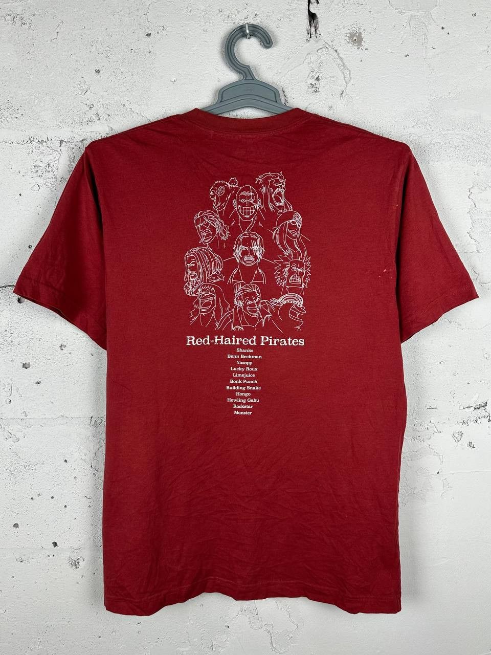 One Piece × Uniqlo Red Haired Pirates One Piece Uniqlo T Shirt Size US S / EU 44-46 / 1 - 7 Thumbnail