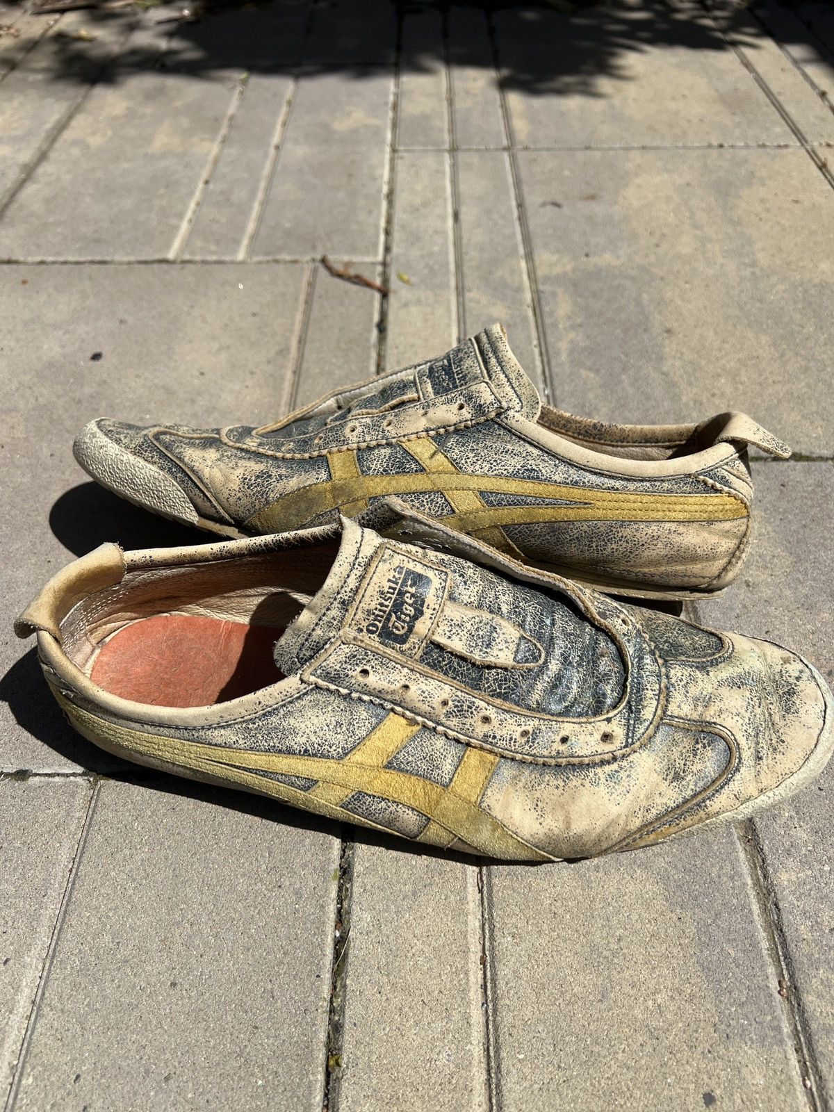 Navy / Yellow Made In Japan Discontinued Onitsuka Tigers