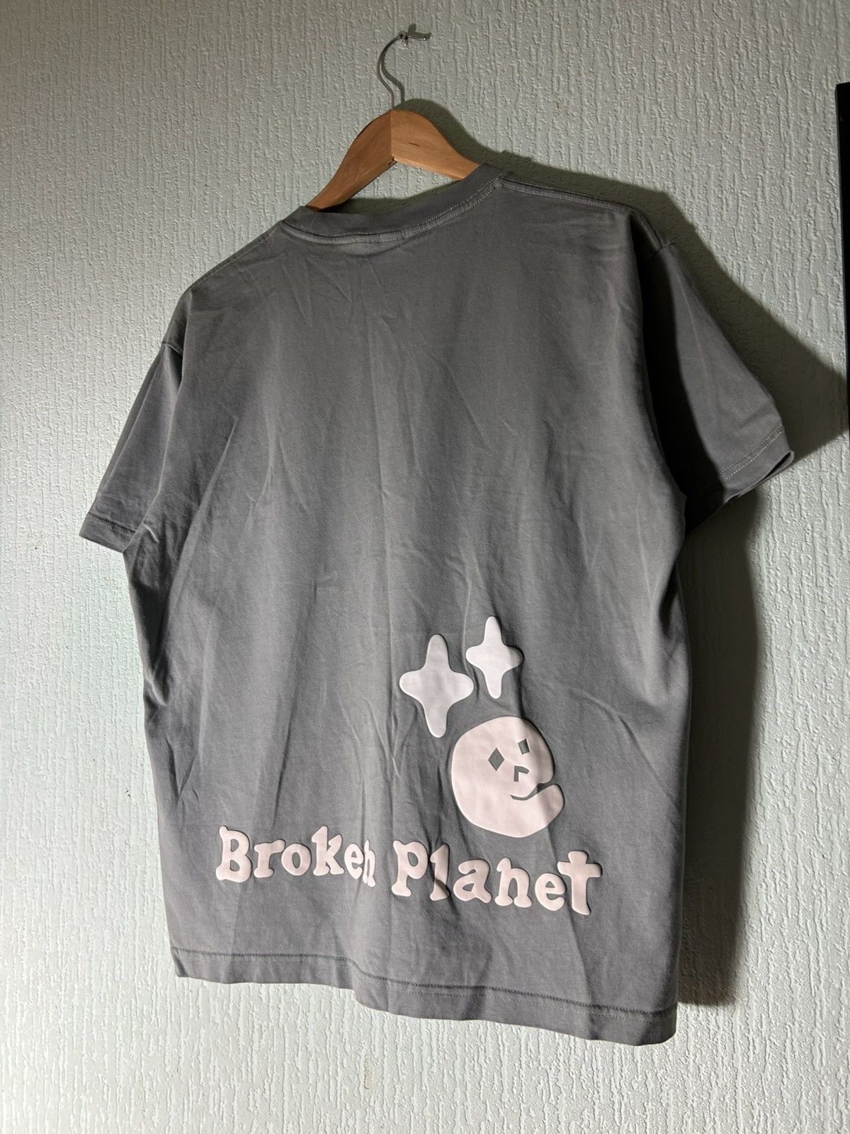 Broken Planet Broken Planet “how did i get here?” T-shirt Size US M / EU 48-50 / 2 - 9 Thumbnail