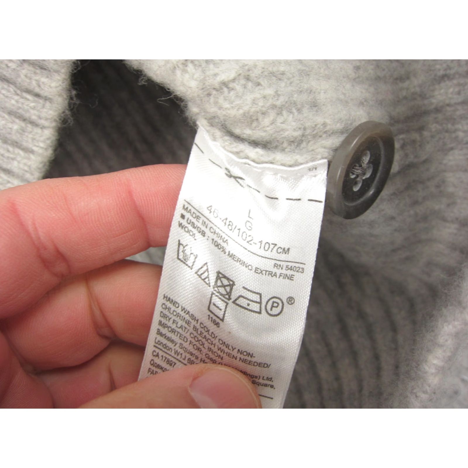 Banana Republic Banana Republic Sweater Mens Small Gray Merino Wool Henley Knit Pullover Long Sleeve Regular Fit Casual Vintage: No Size US S / EU 44-46 / 1 - 6 Thumbnail