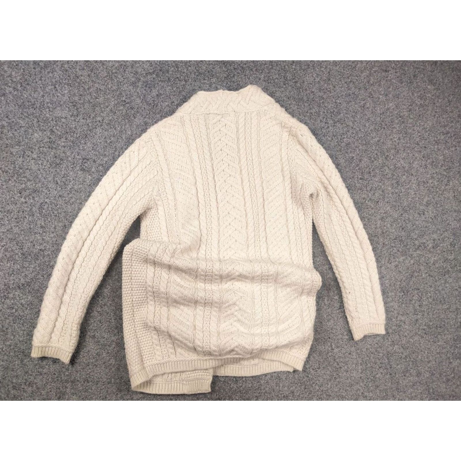 Vintage VINTAGE Aran Crafts Cardigan Ireland Merino Wool Cable Knit Beige Women L Sweater KnIt 90s Casual Knitwear Regular Size L / US 10 / IT 46 - 6 Thumbnail