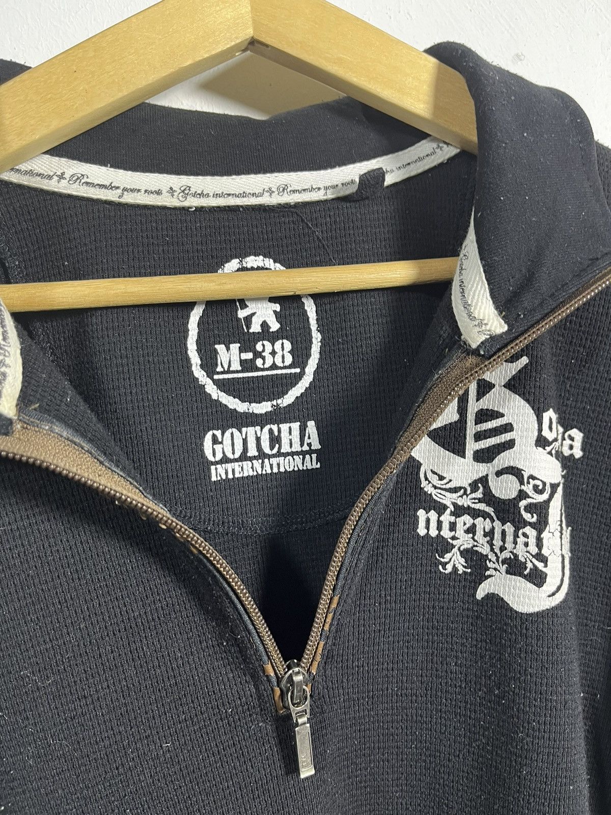 Gotcha Gotcha International Half zipper rare design Size US M / EU 48-50 / 2 - 2 Thumbnail