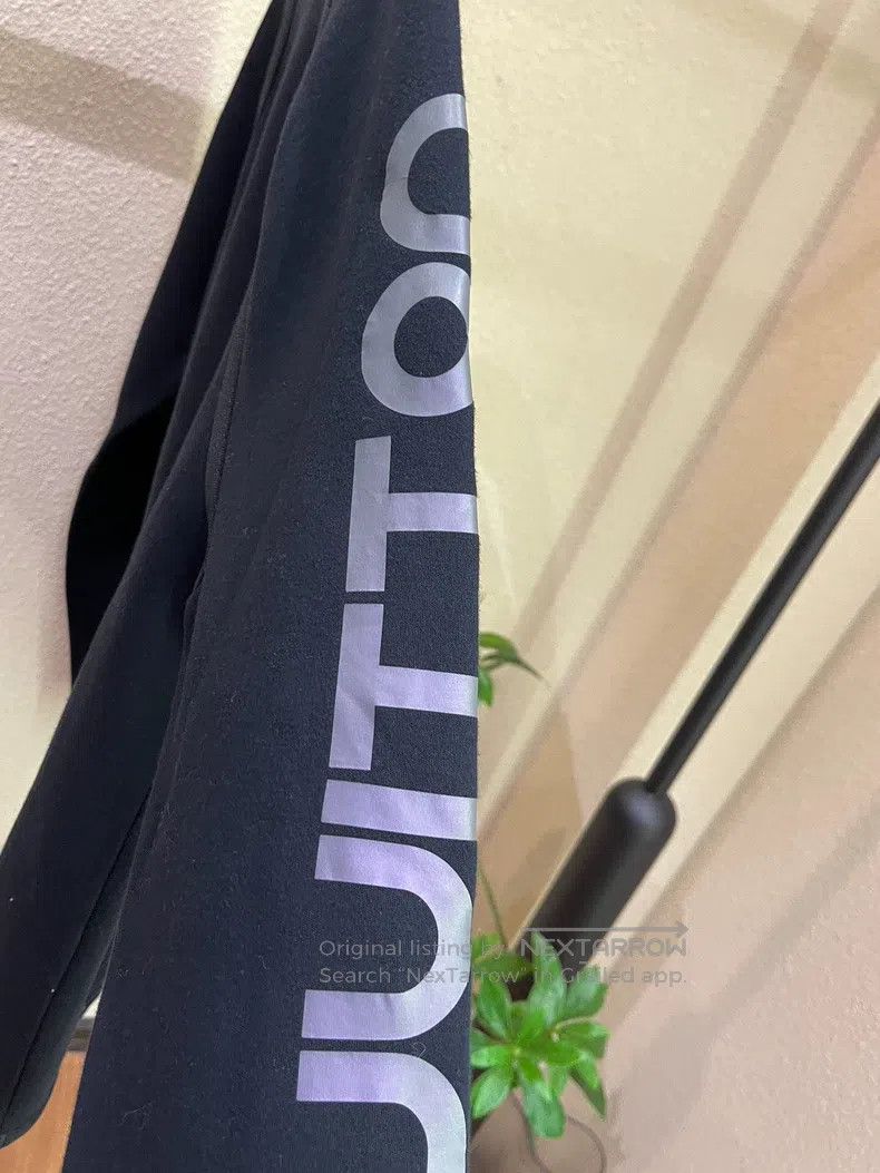 Louis Vuitton Louis Vuitton Black reflective letter sweatshirt Size US L / EU 52-54 / 3 - 3 Thumbnail