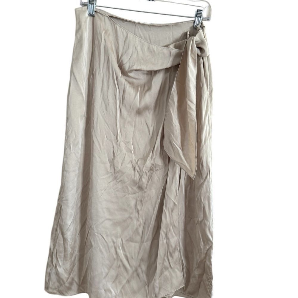 Club Monaco Club Monaco Cream Wrap Midi Skirt Size 30" / US 8 / IT 44 - 8 Thumbnail