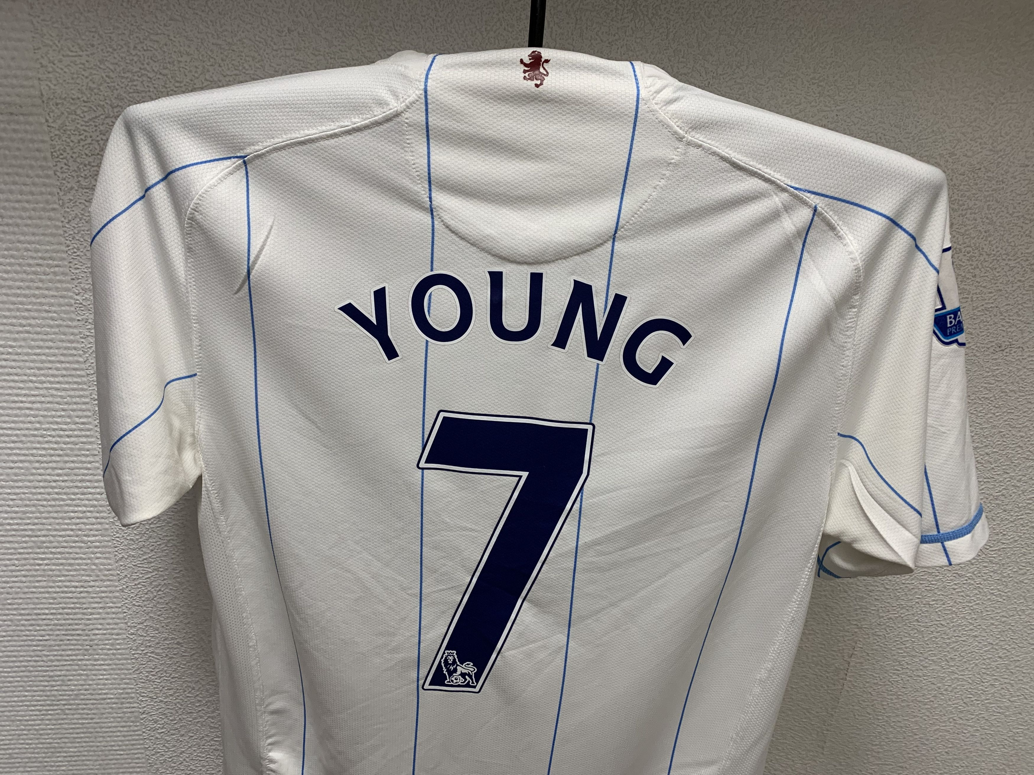 Nike Young 7 Nike Aston Villa AVFC 07/08 vintage soccer jersey m Size US M / EU 48-50 / 2 - 3 Thumbnail
