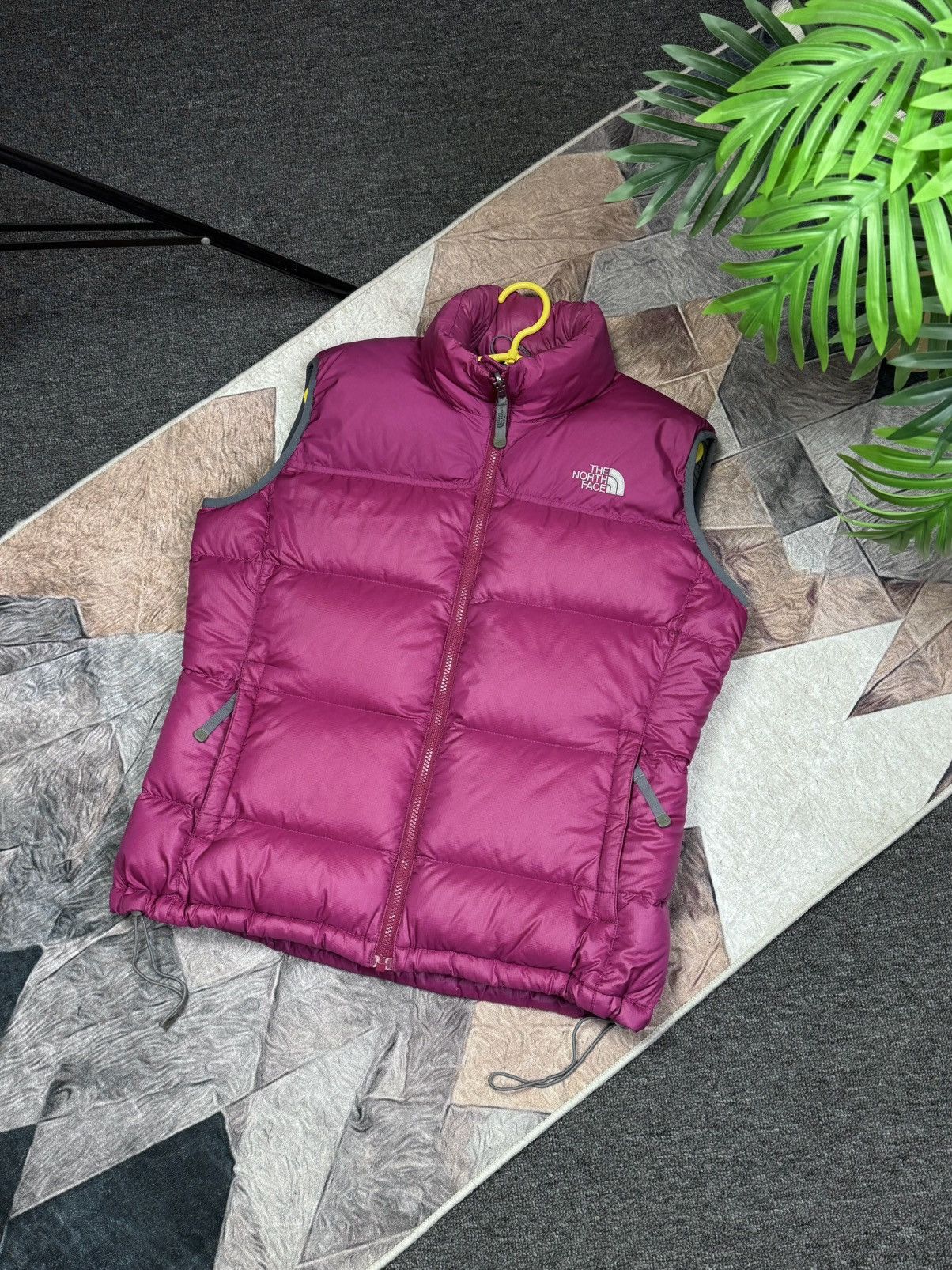 The North Face THE NORTH FACE WOMANS VINTAGE VEST Y2K DOWN JACKET PUFFER Size L / US 10 / IT 46 - 3 Thumbnail