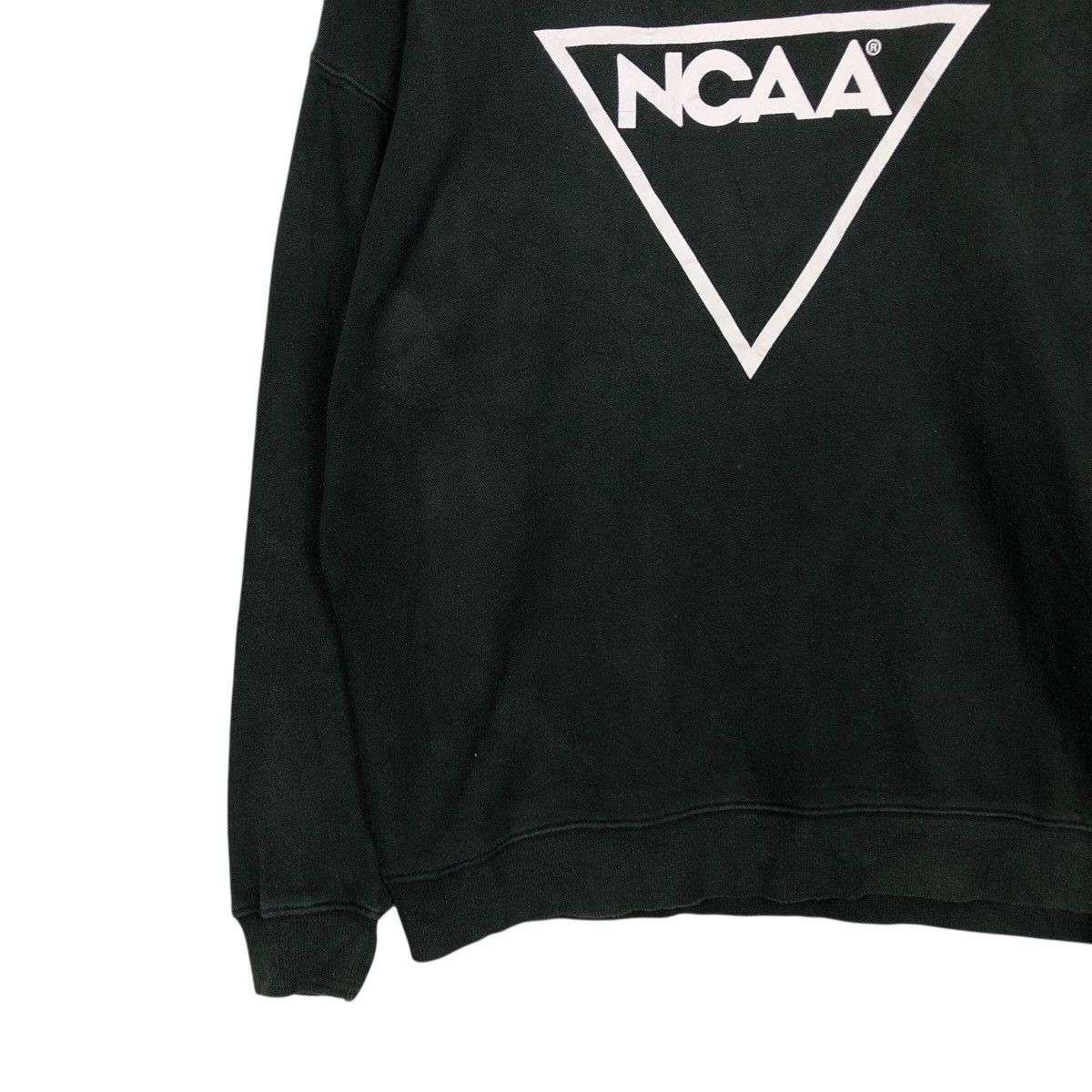 Japanese Brand 📌Vintage Sweatshirt NCAA Big Logo Spell Out Size US M / EU 48-50 / 2 - 5 Thumbnail