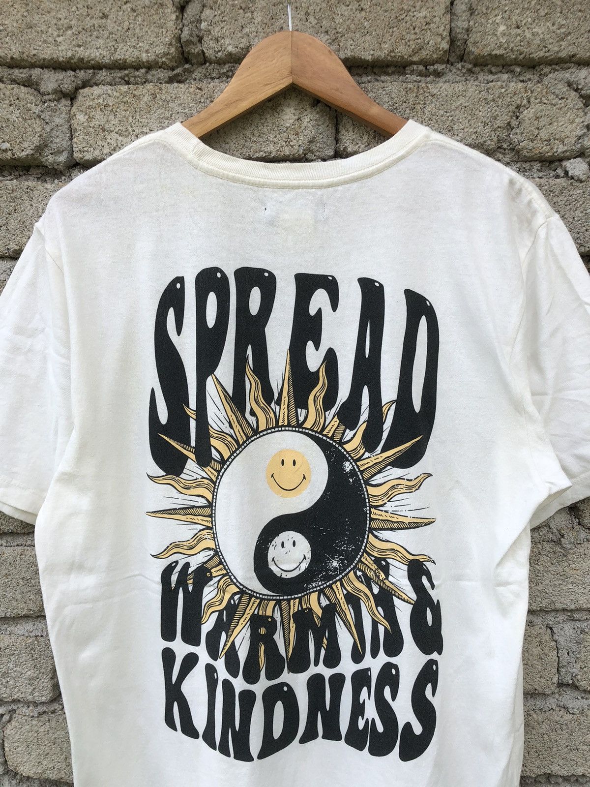 Japanese Brand RARE RSQ x Smiley Spread Warmth Backhit Tee Size US L / EU 52-54 / 3 - 5 Thumbnail