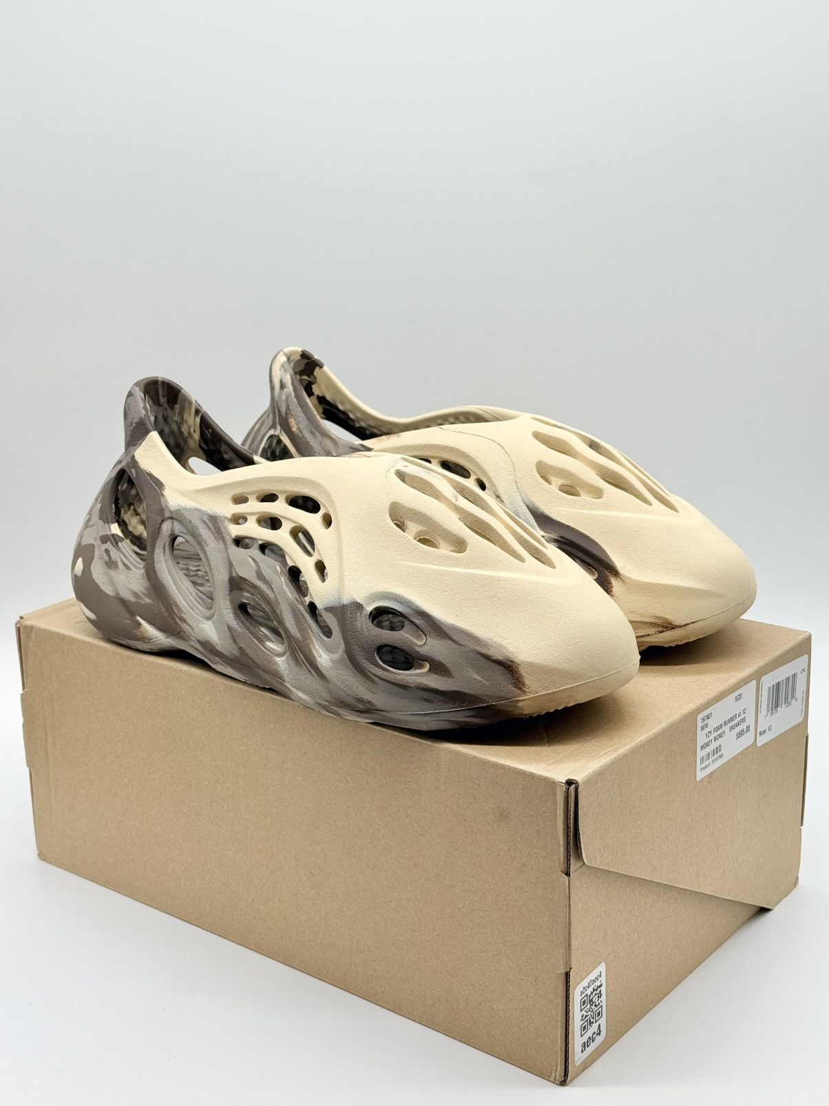 Yeezy Size 12 - adidas Yeezy Foam RNNR MX Cream Clay Size US 12 / EU 45 - 1 Thumbnail
