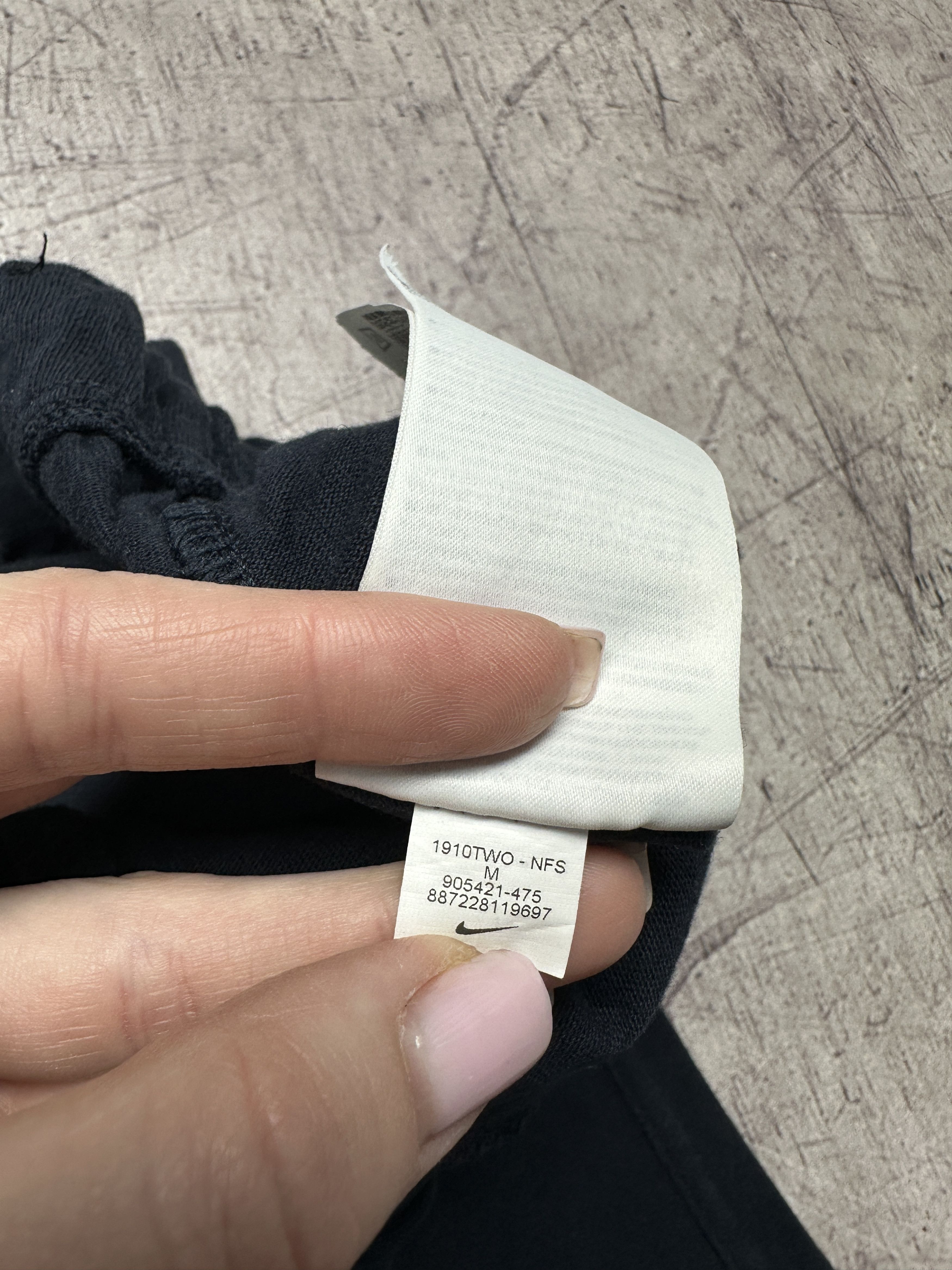 Nike Nike Mens Sweatshorts Shorts Size US 32 / EU 48 - 6 Thumbnail