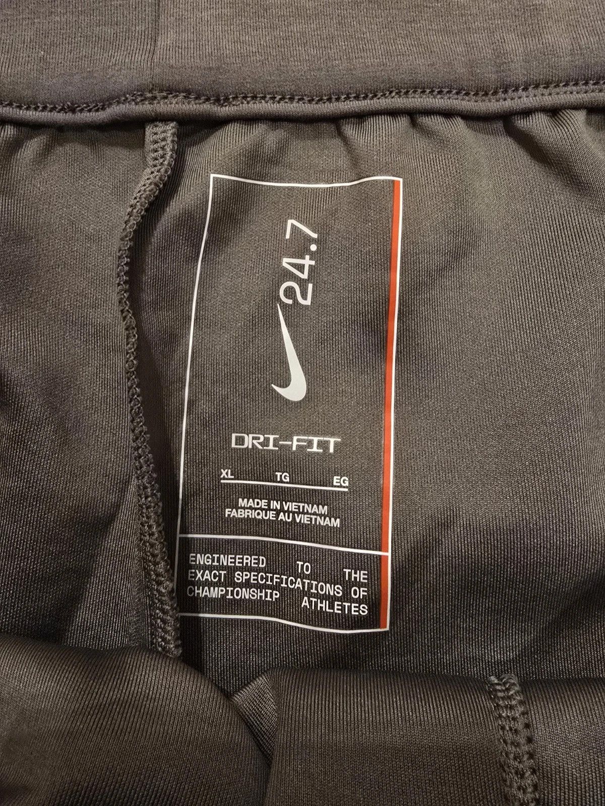 Nike Nike 24.7 Impossibly Soft Pants Size US 38 / EU 54 - 3 Thumbnail