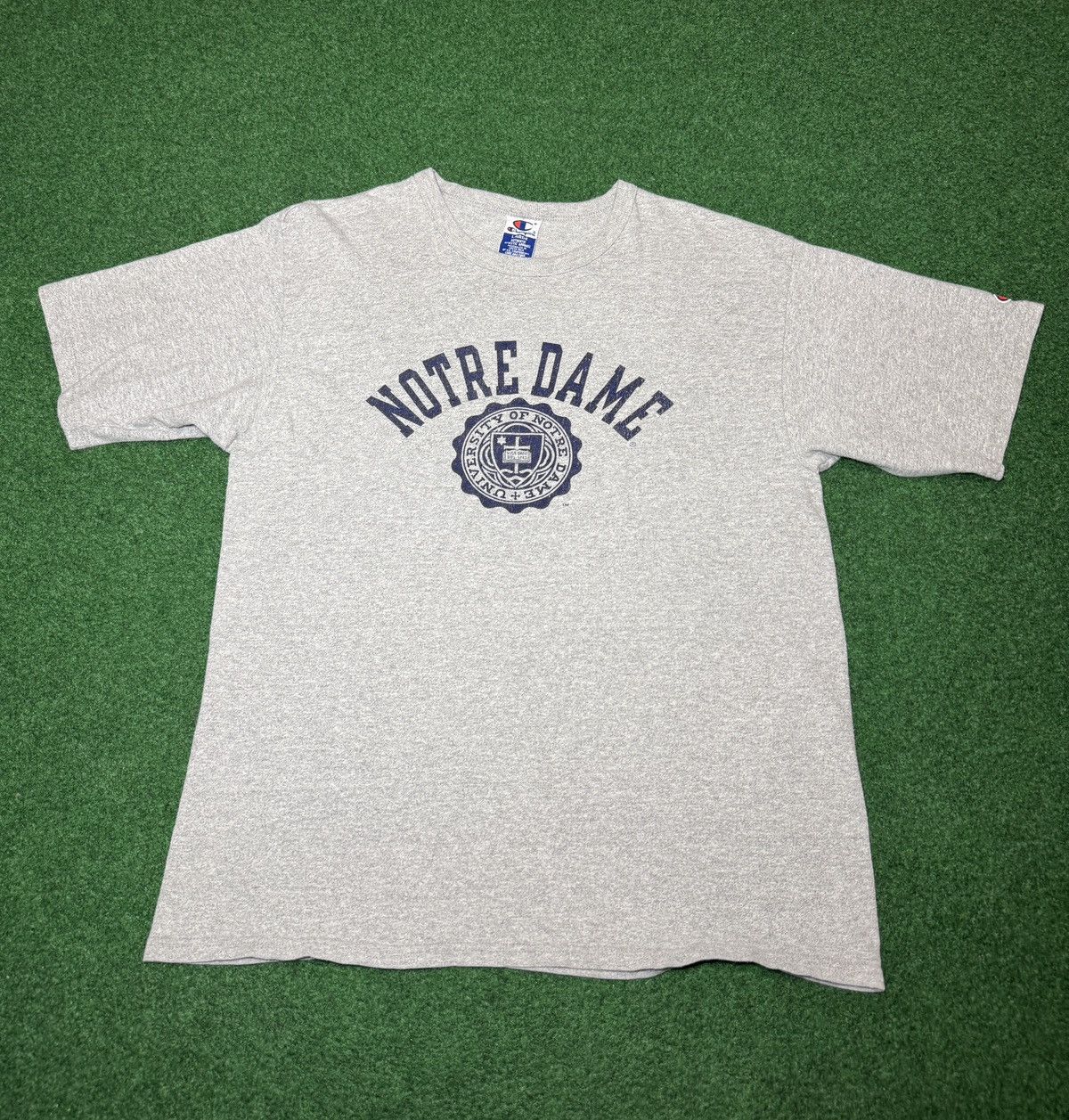 Champion Notre Dame Vintage 90s Y2K Large College University T Shirt Size US L / EU 52-54 / 3 - 1 Thumbnail