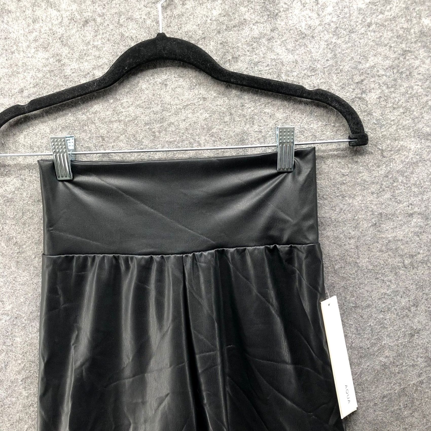 AQUA VINTAGE NWT AQUA Faux Leather Biker Shorts Womens XS Black High Waisted Pull On Size 26" / US 2 / IT 38 - 4 Thumbnail