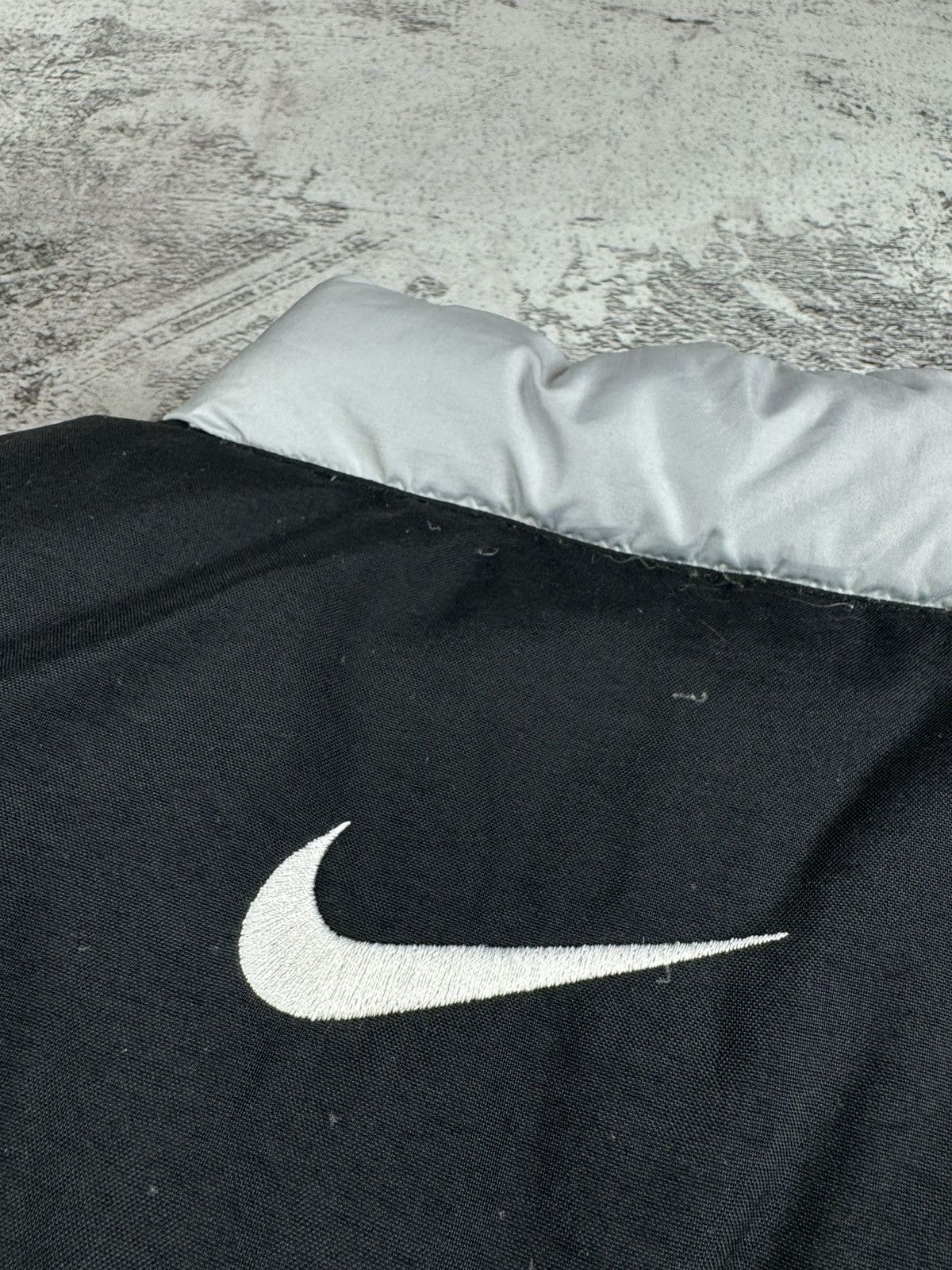 Nike Vintage 90S-OOS Rare Nike Streetwear Grey Swoosh Logo Vest Size US S / EU 44-46 / 1 - 24 Thumbnail