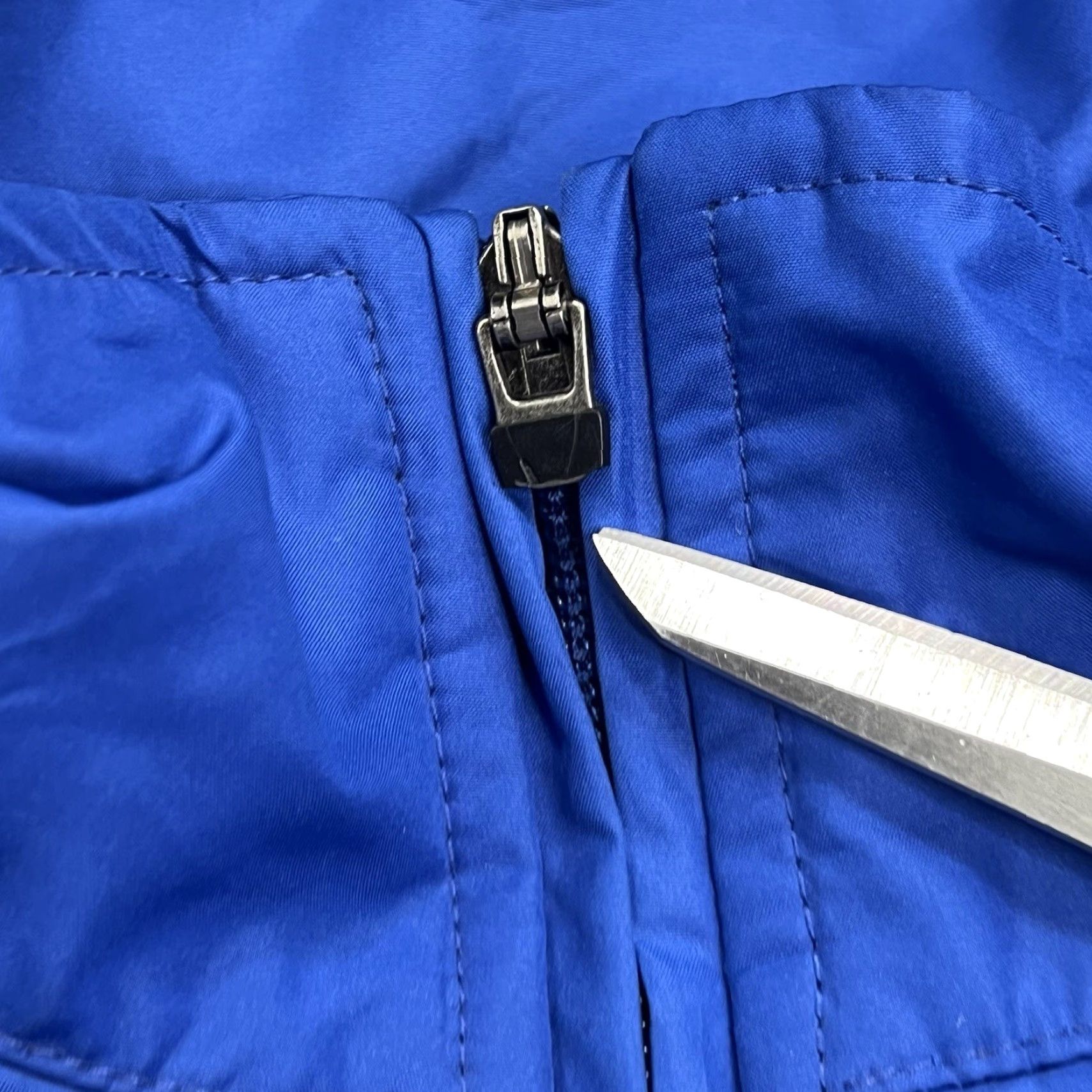 Nike VINTAGE Nike Jacket Men’s Medium Hooded Windbreaker Y2K Full Zip Blue Flaw Size US M / EU 48-50 / 2 - 5 Thumbnail